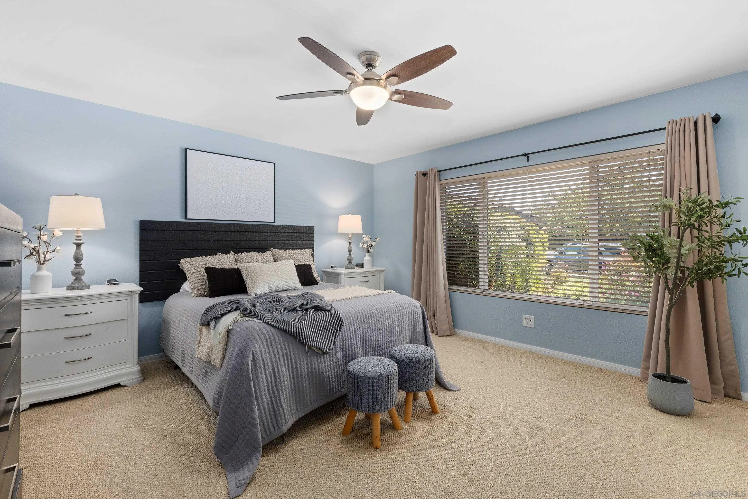https://cdn.realtyfeed.com/cdn/127/260013989/c555ebe84df006bcb12a18de36645145.webp