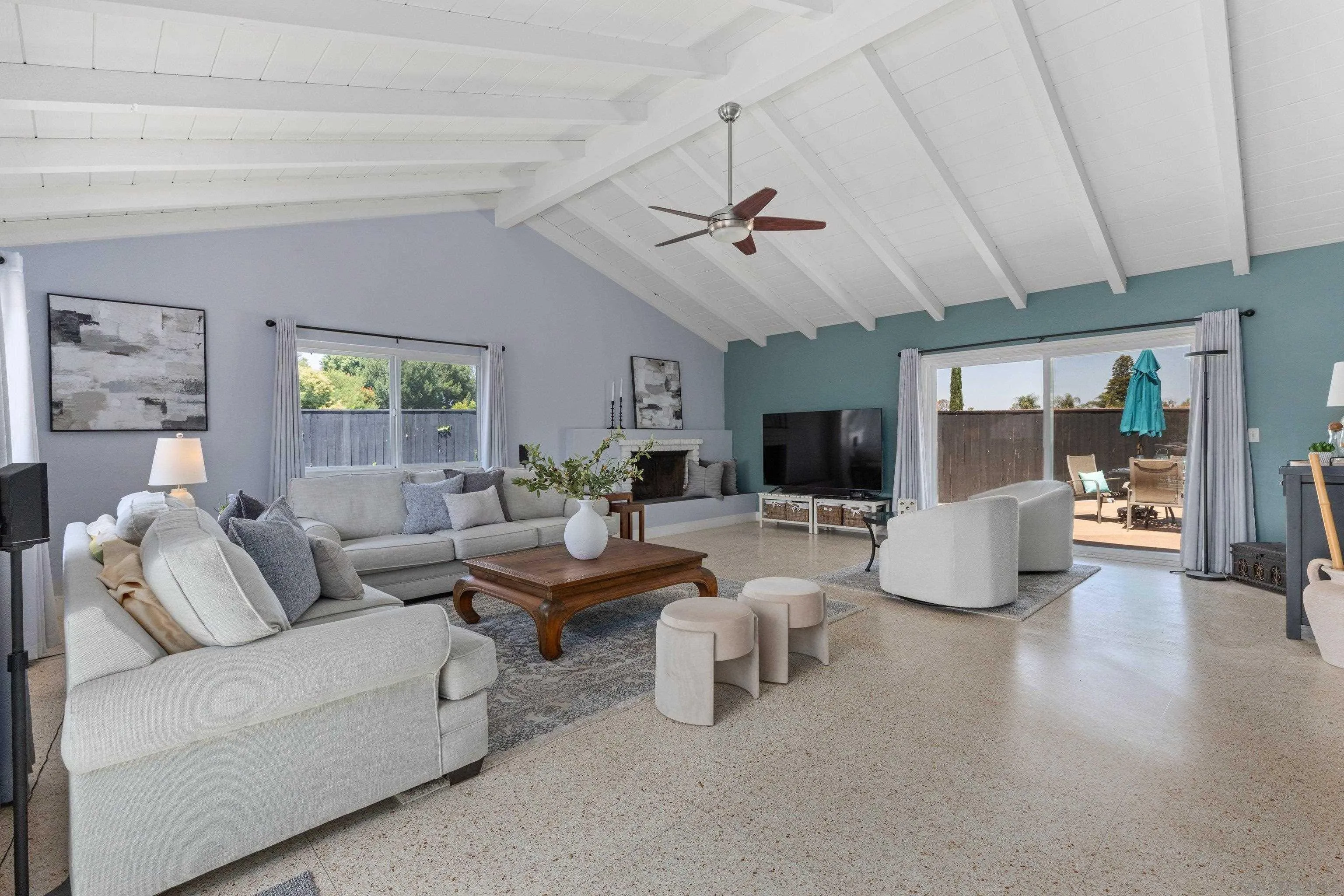 https://cdn.realtyfeed.com/cdn/127/260013989/c713d7604476a8ec937f19d68b1141ba.webp