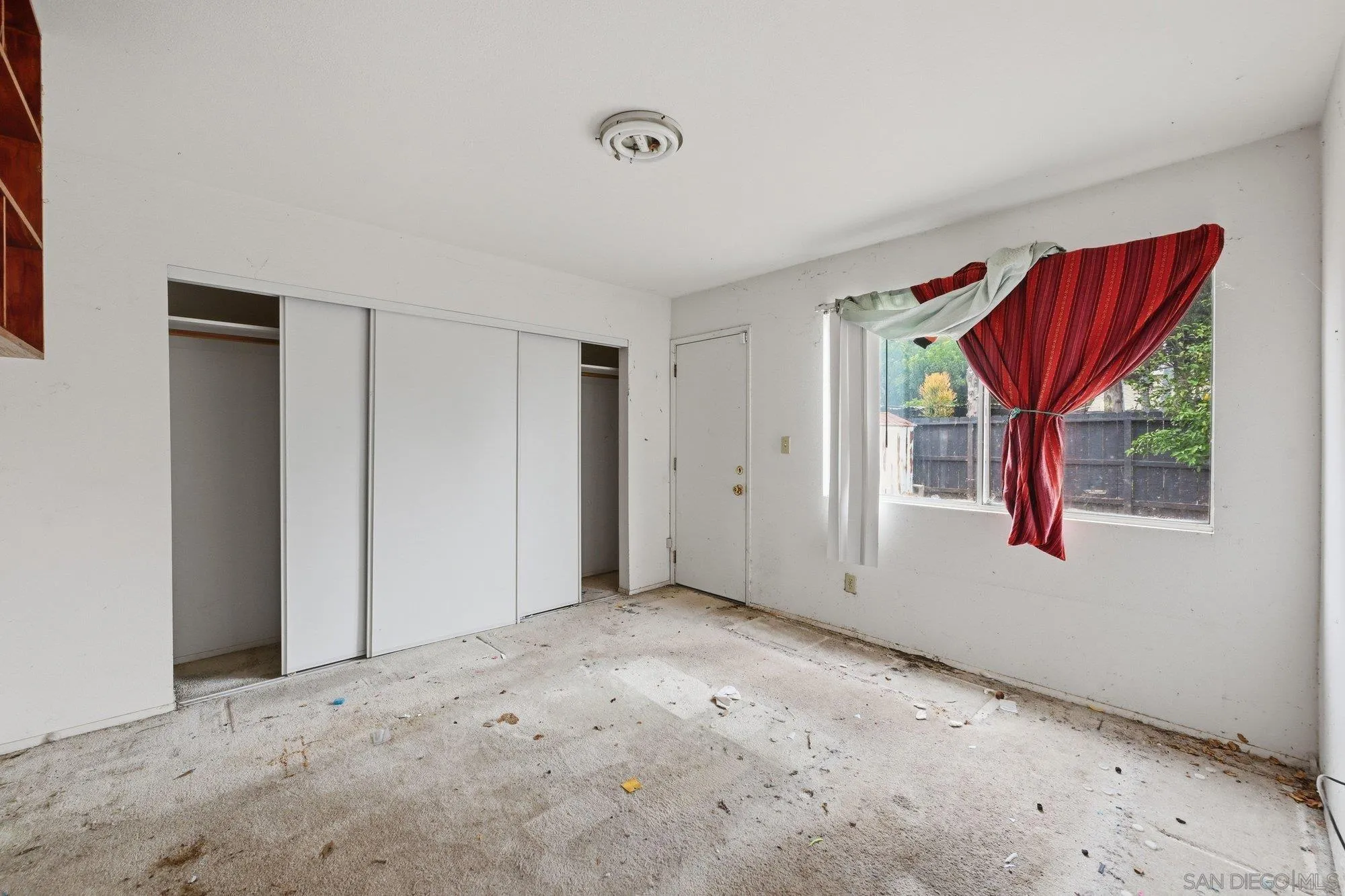 https://cdn.realtyfeed.com/cdn/127/260013992/36509c13c9f881aa0a376f6a6bbc2a92.webp