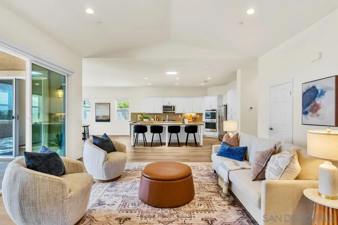 https://cdn.realtyfeed.com/cdn/127/260013994/bfad25fc416a43f936ef213a9fee519d.webp