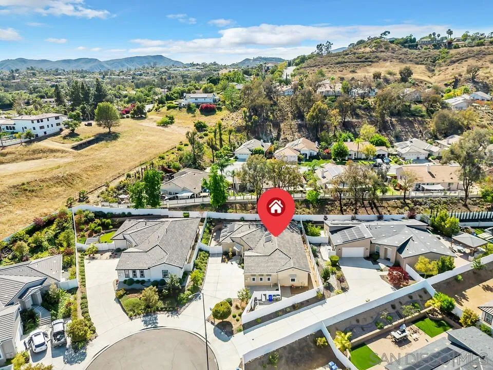 https://cdn.realtyfeed.com/cdn/127/260013994/c900bed134c1fc875cd03c19db17ef6a.webp