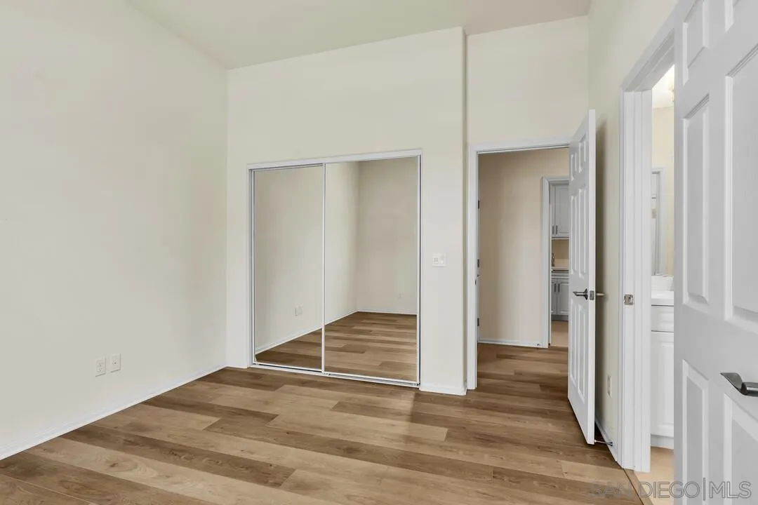 https://cdn.realtyfeed.com/cdn/127/260013994/e3de08bb0c254952dd421825af44a524.webp
