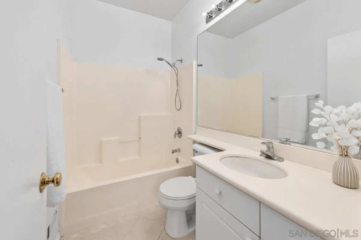 https://cdn.realtyfeed.com/cdn/127/260013995/38c7bab5741fcd1137099a6956f989ea.webp