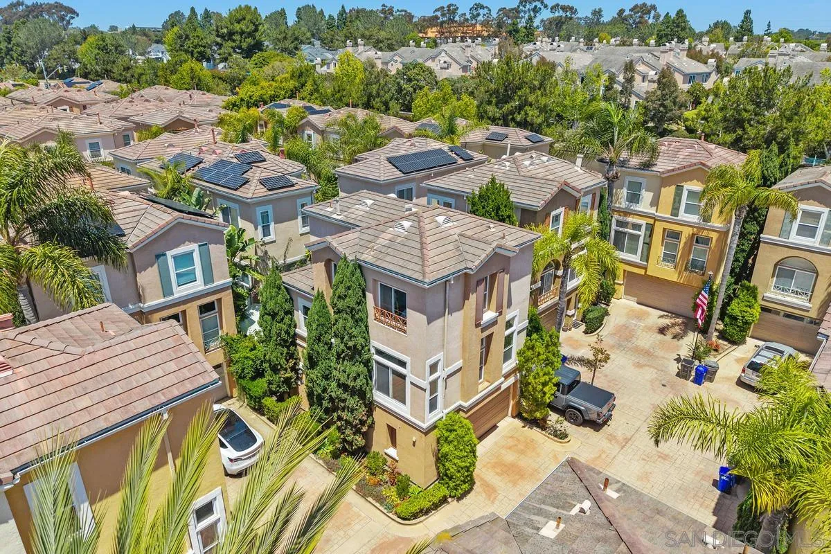 https://cdn.realtyfeed.com/cdn/127/260013995/75d2e177303cb3f999c0f17ad15c0922.webp