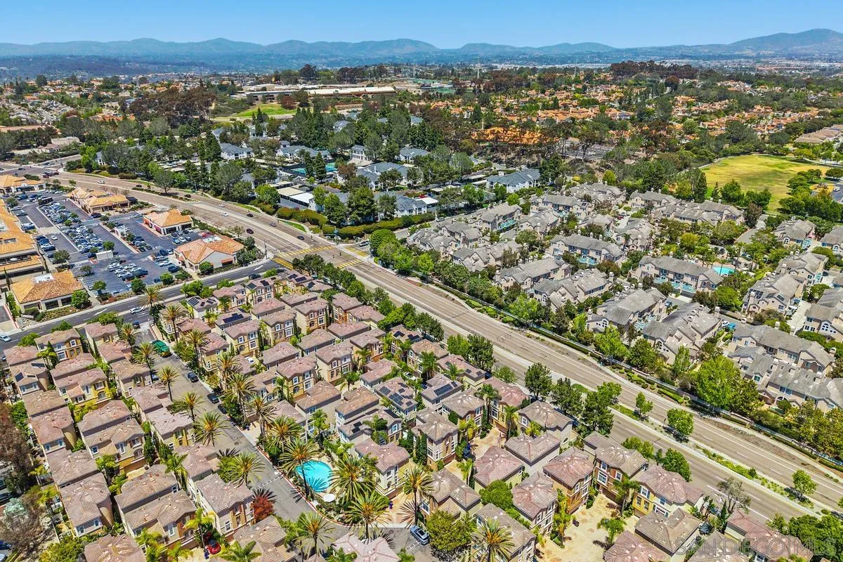 https://cdn.realtyfeed.com/cdn/127/260013995/7b71f2f05571ec6c1b6b217c4b01b13e.webp