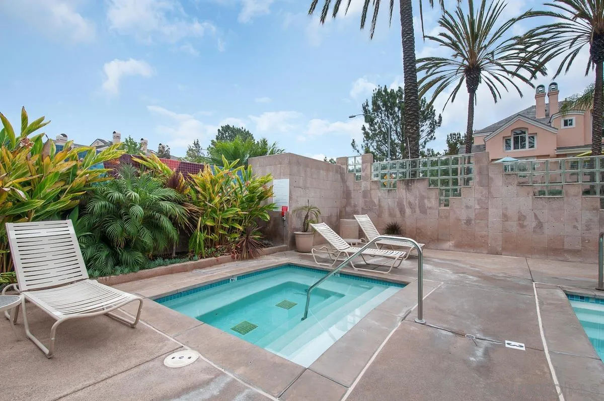 https://cdn.realtyfeed.com/cdn/127/260013995/7fe1a49b4cc363e9843e5783159dc0e9.webp