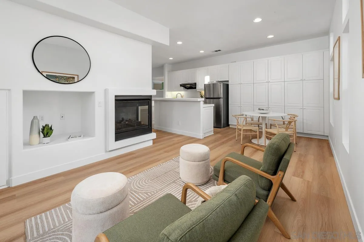 https://cdn.realtyfeed.com/cdn/127/260013995/fd495029651e7a7651de51c4e402f0d7.webp