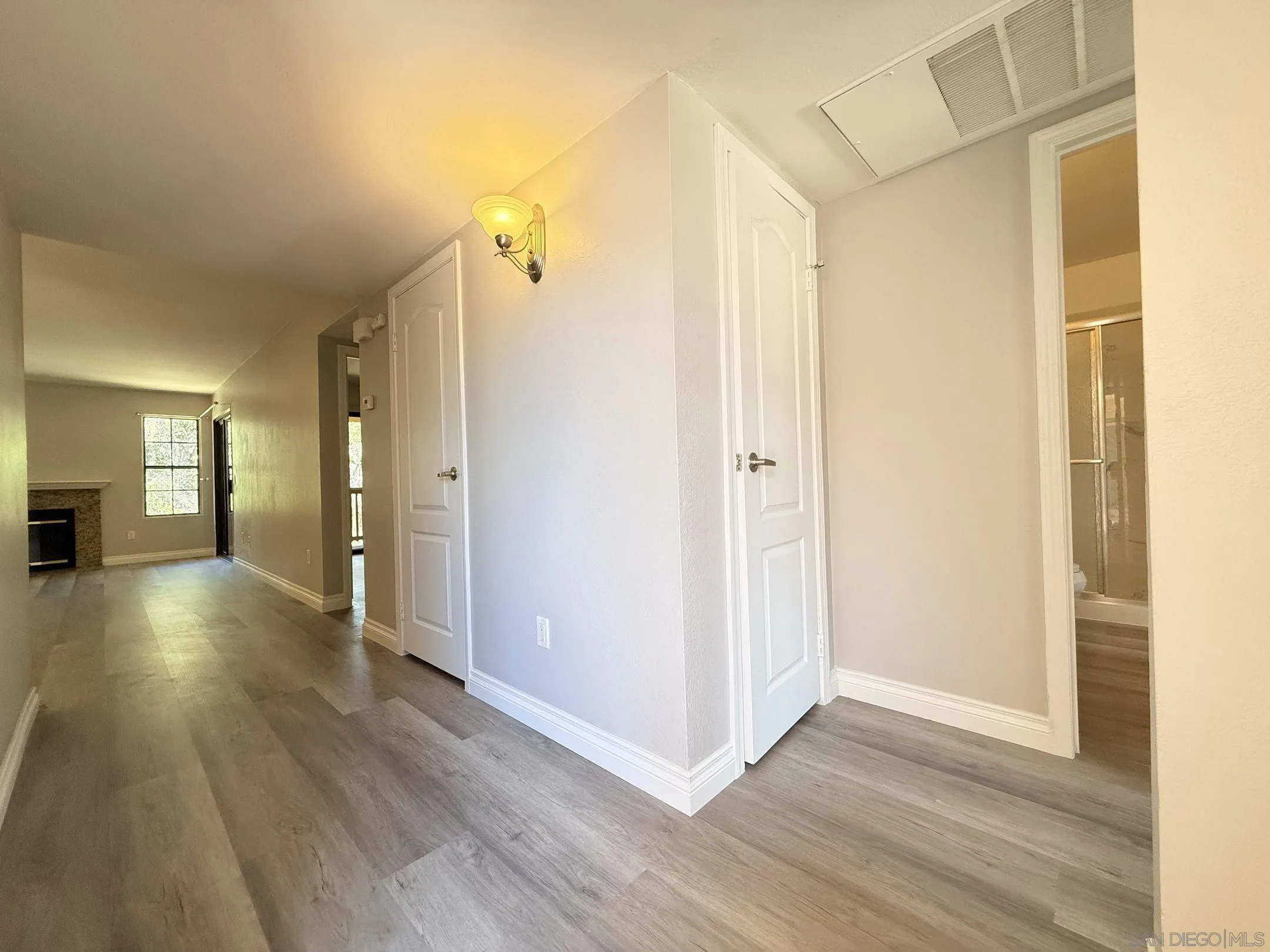 Photo #5: 260013996 Listing: Photo #5
