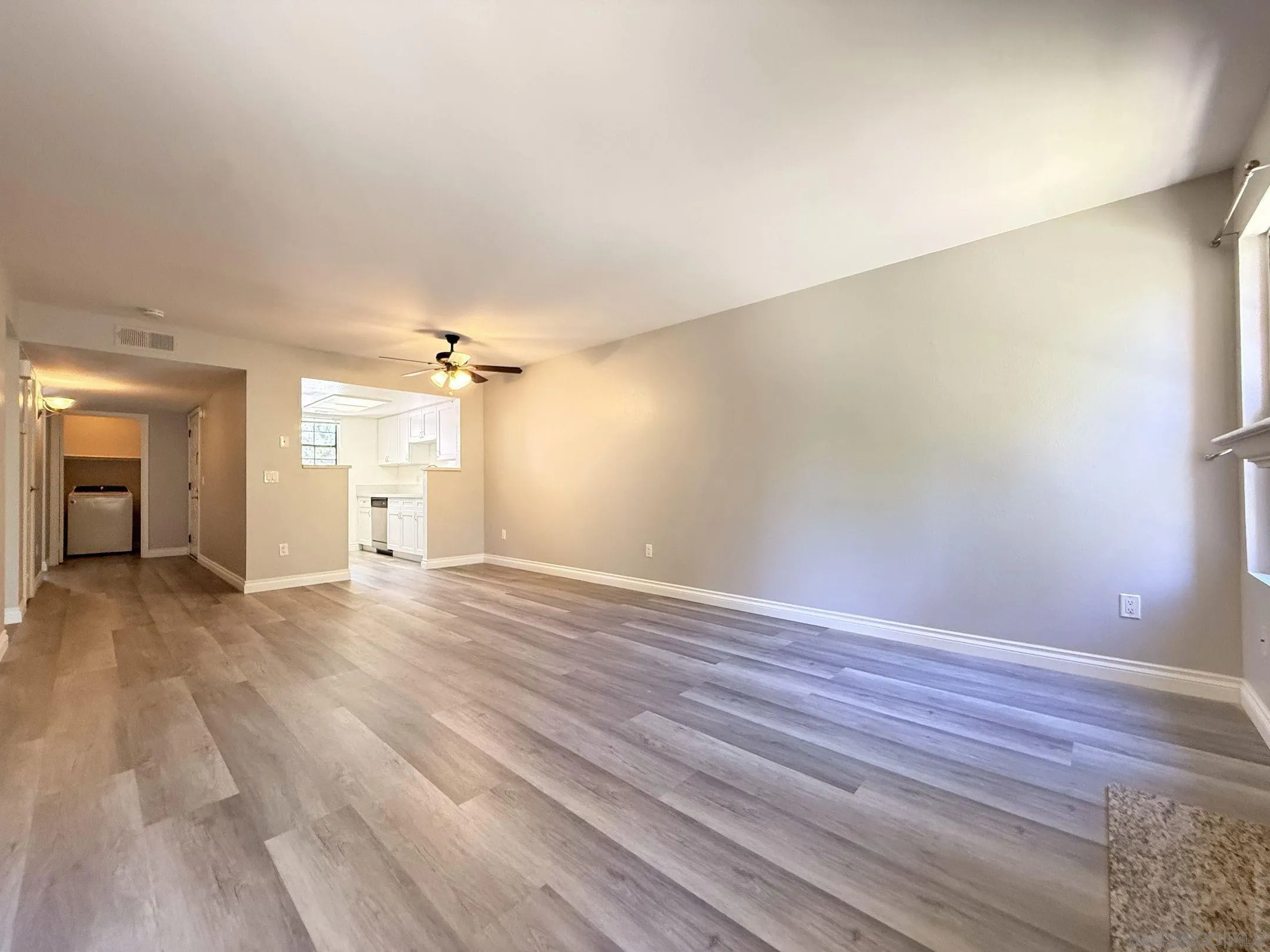 Photo #9: 260013996 Listing: Photo #9