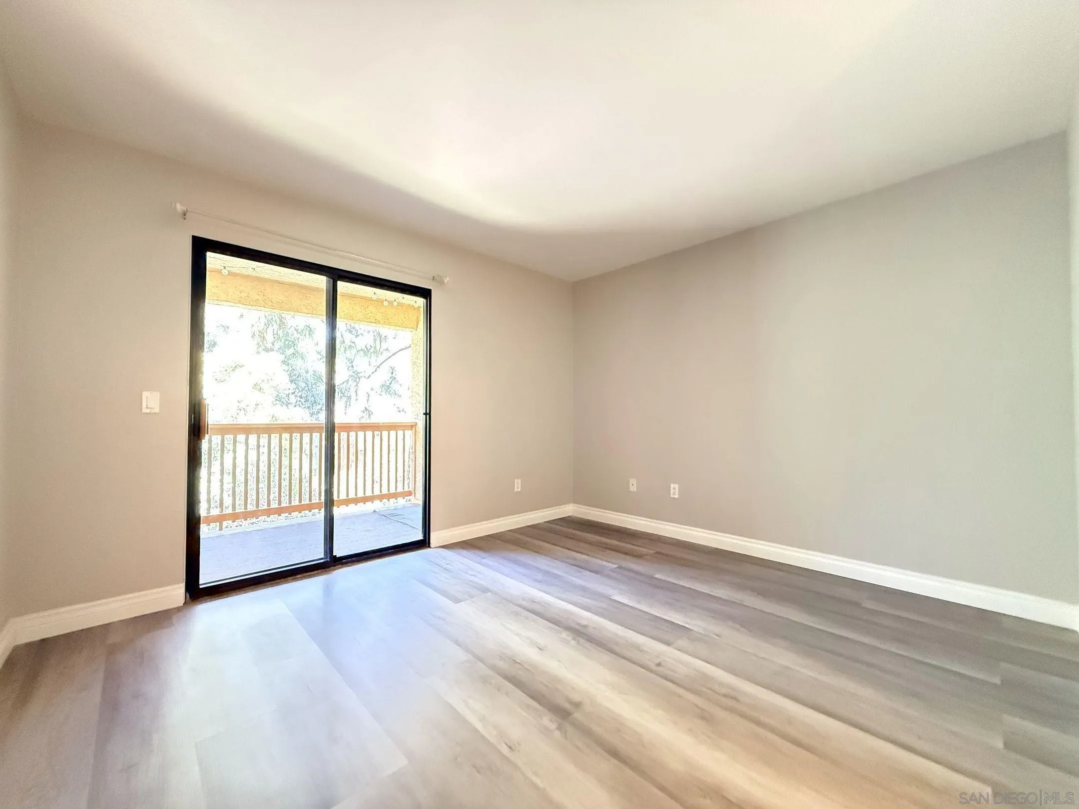 Photo #14: 260013996 Listing: Photo #14