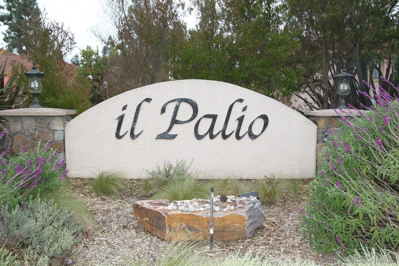 Photo #2: 260013996 Listing: Photo #2