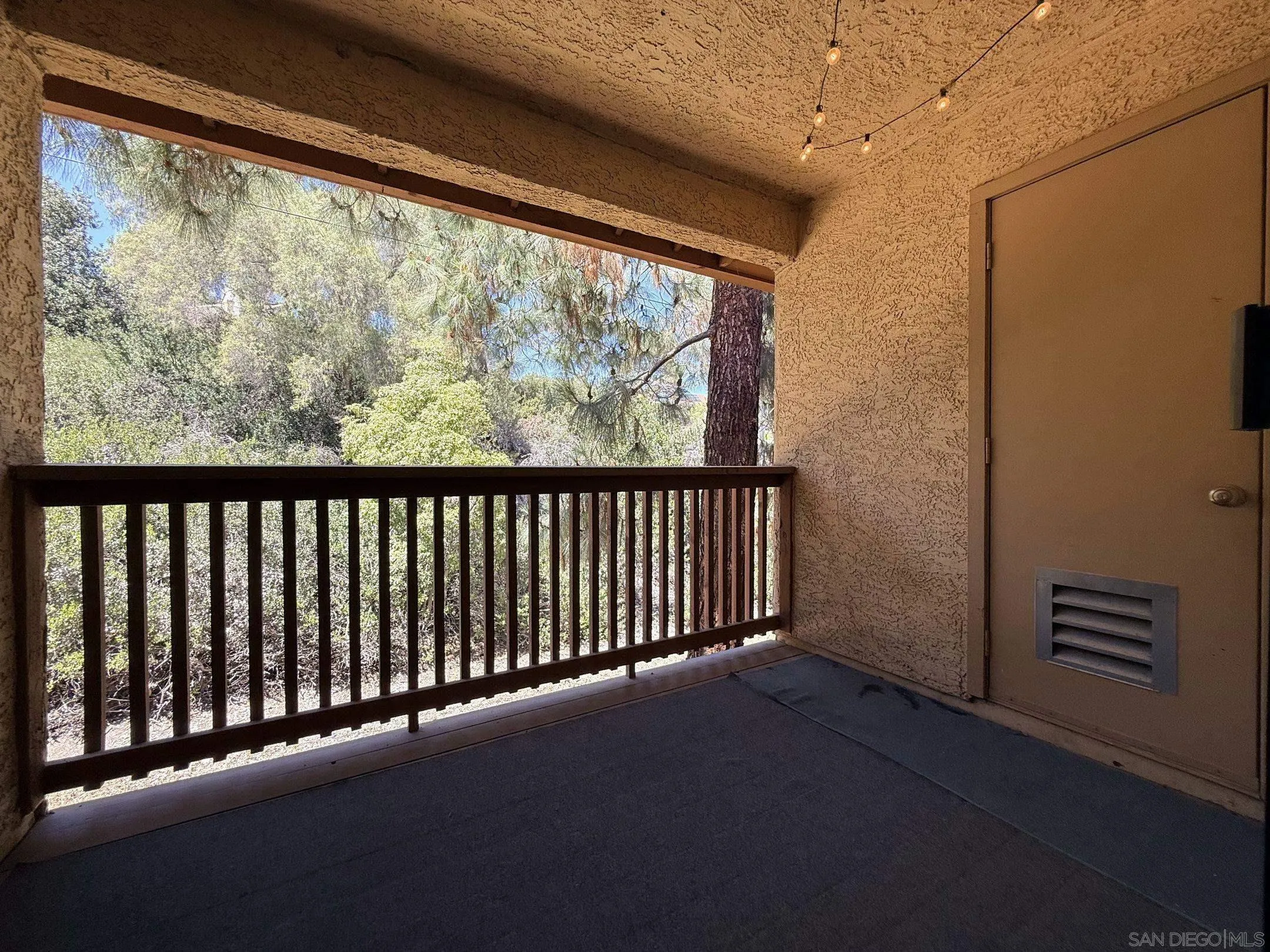 Photo #28: 260013996 Listing: Photo #28