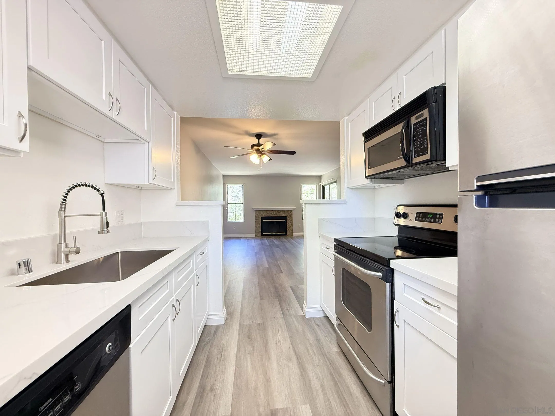 Photo #13: 260013996 Listing: Photo #13