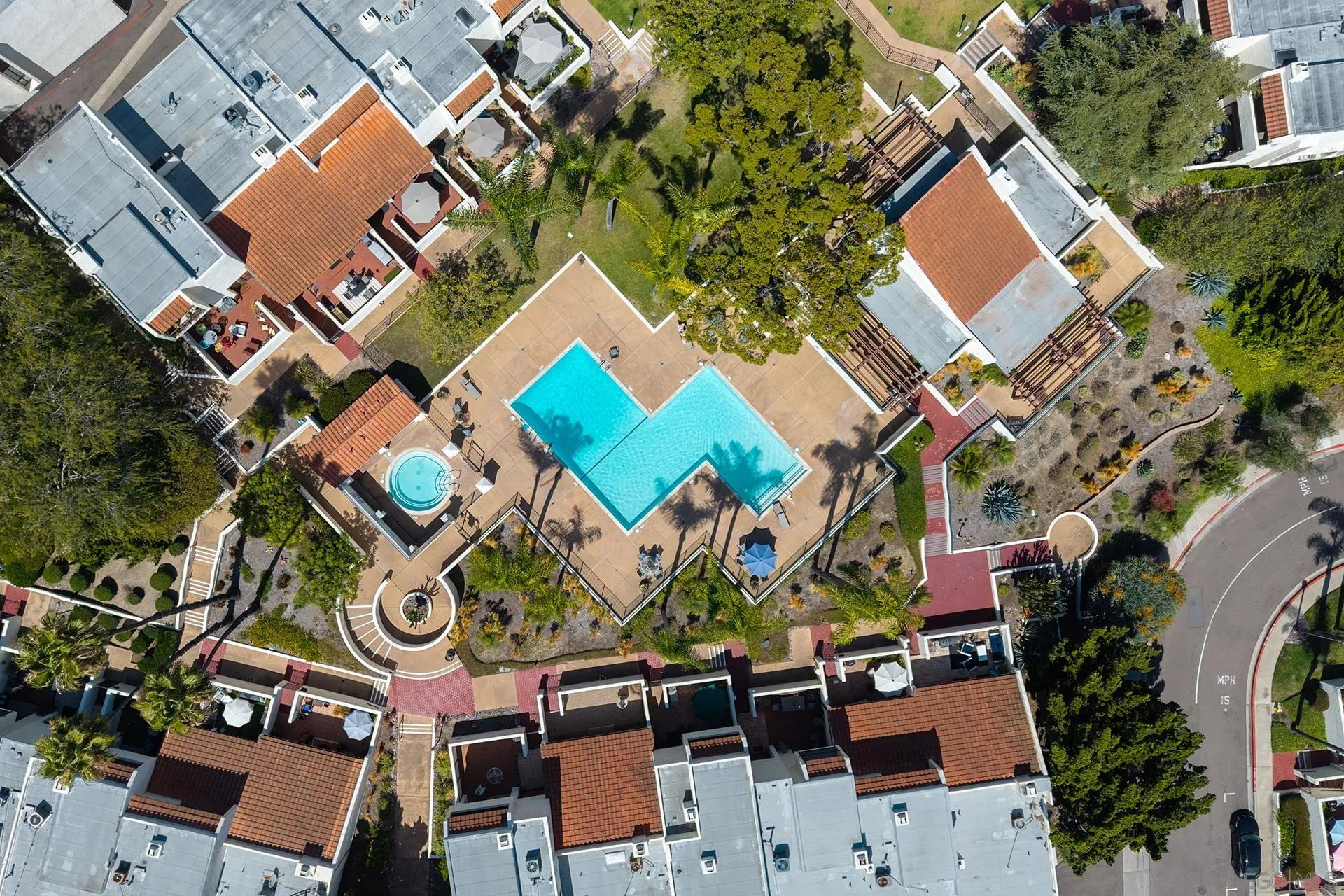 https://cdn.realtyfeed.com/cdn/127/260013999/85cd06771d9f991294cad13cde8a2b32.webp