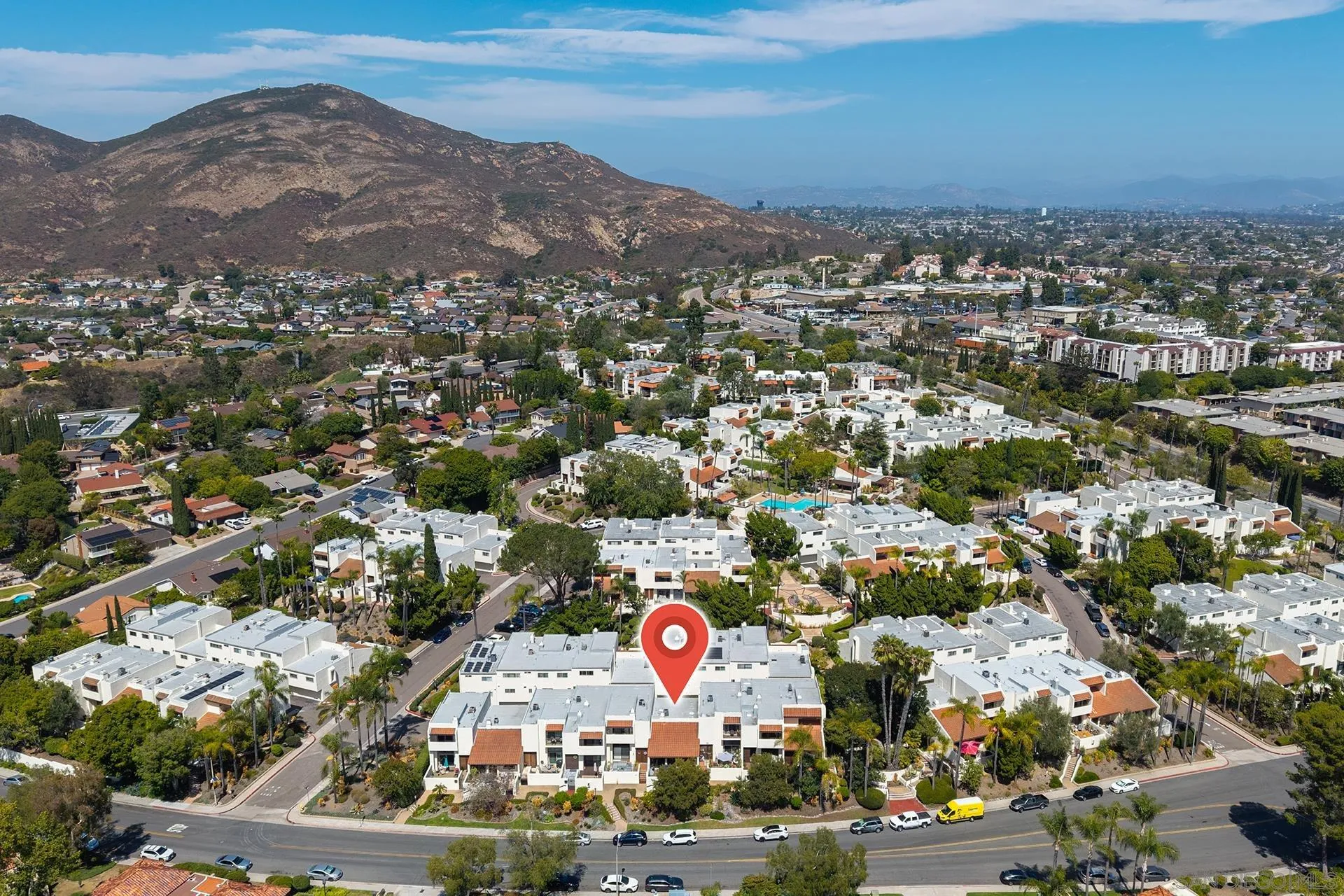 https://cdn.realtyfeed.com/cdn/127/260013999/b7b0109e5e33a46608fdbbe322da7ac3.webp