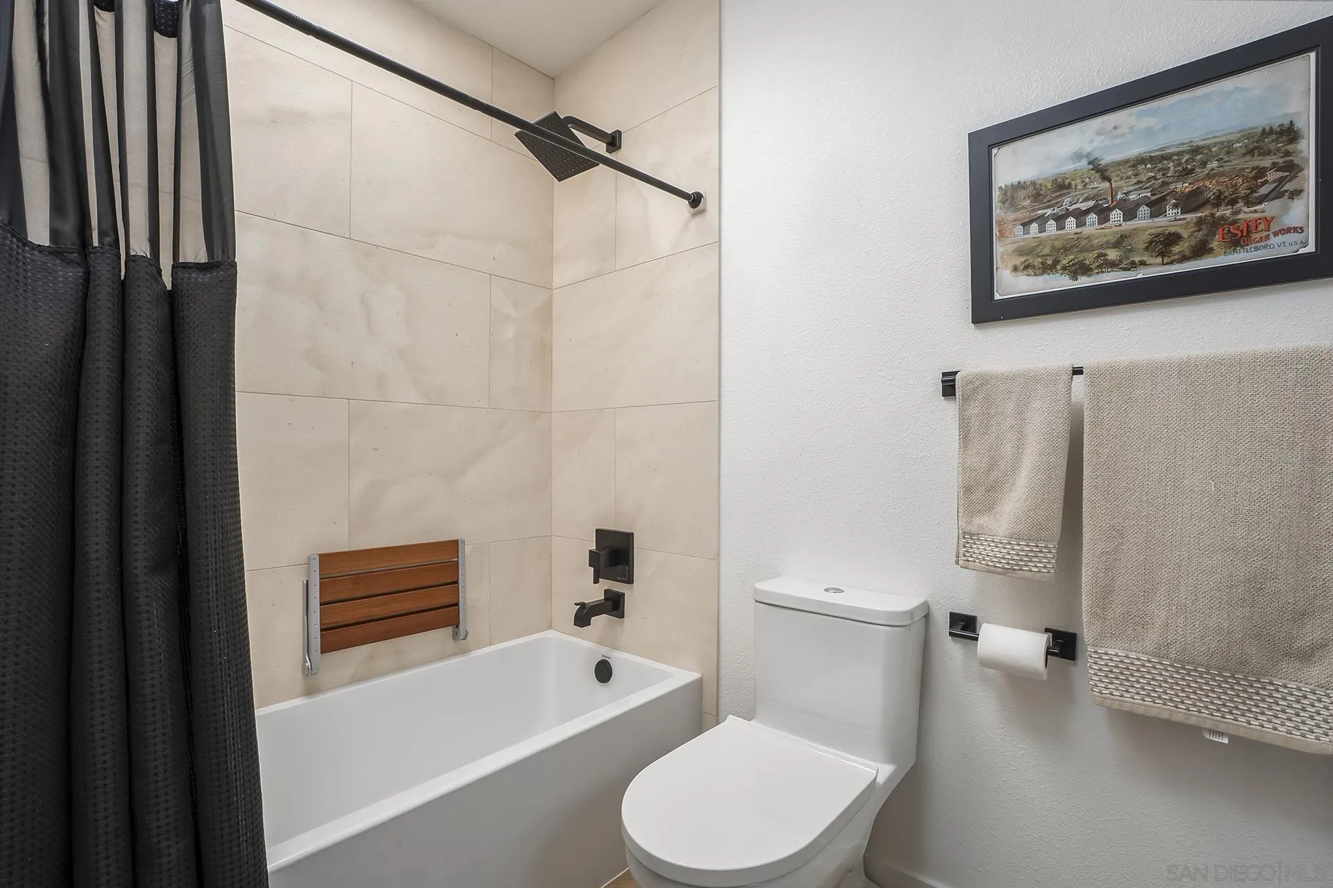 Photo #32: 260013999 Listing: Photo #32