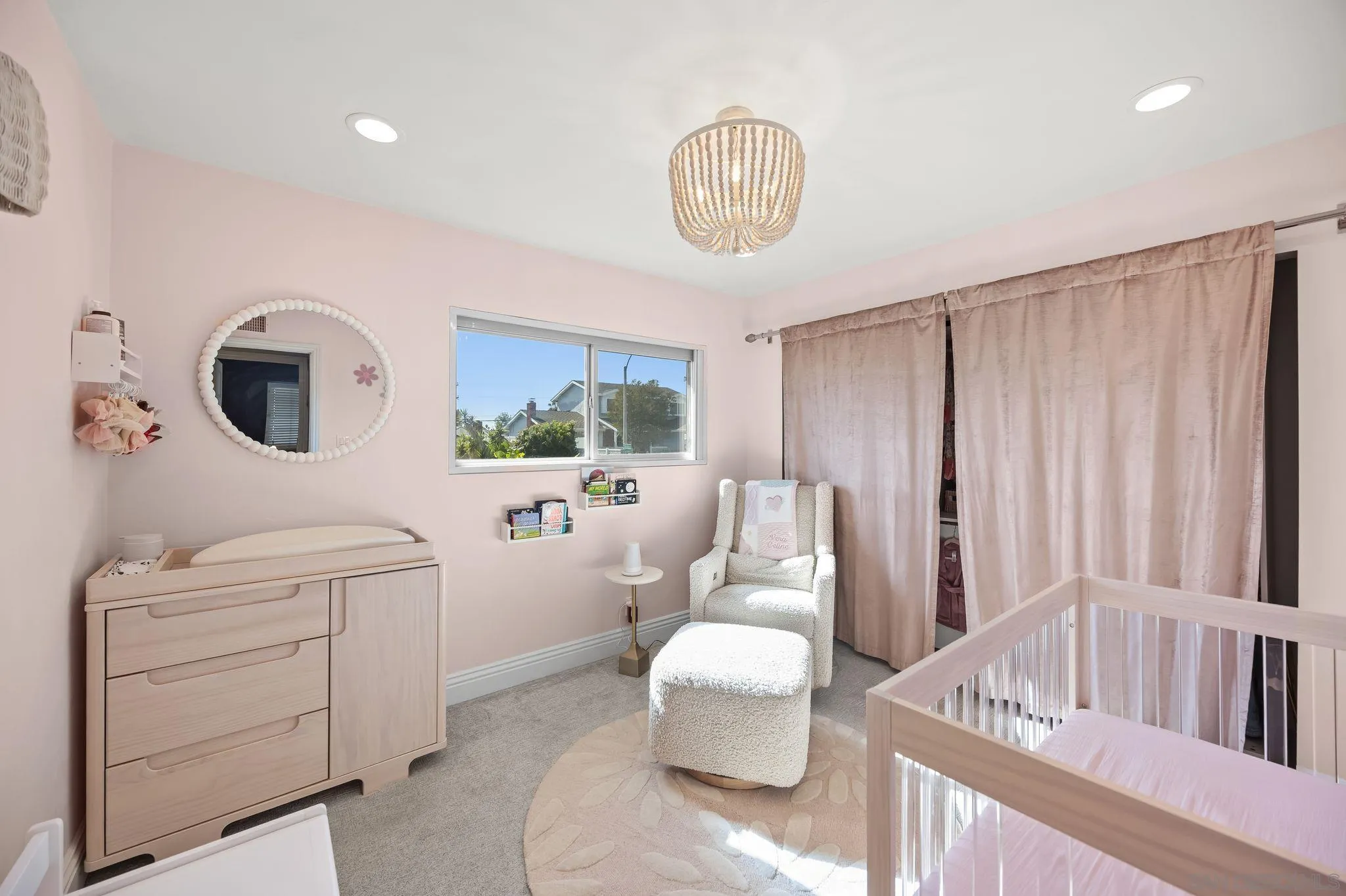 https://cdn.realtyfeed.com/cdn/127/260014006/2d2e7f28241970c11827b48b1e0aadc3.webp
