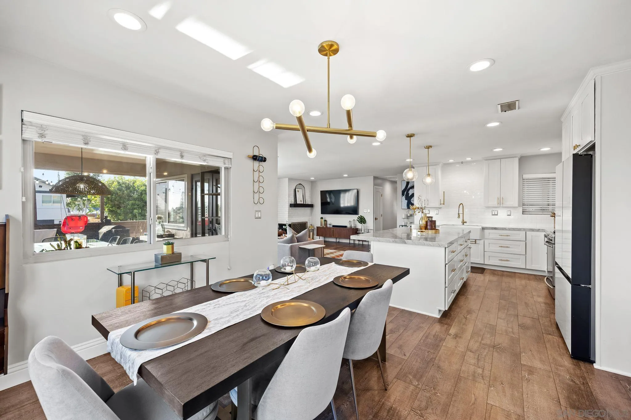 https://cdn.realtyfeed.com/cdn/127/260014006/76a50dfb086207bc0fdcb7be05b22947.webp