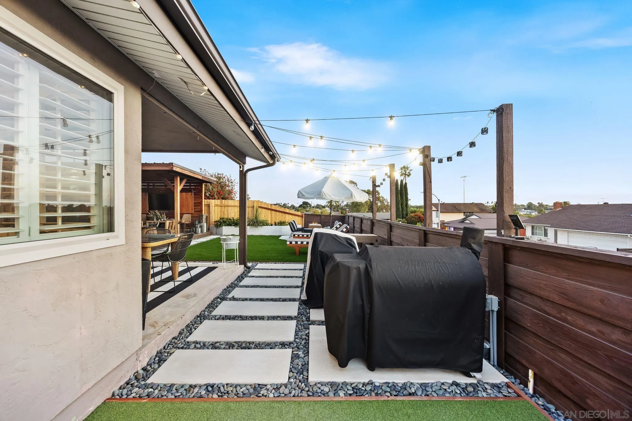 https://cdn.realtyfeed.com/cdn/127/260014006/b303326bd3ea66972d47c8576d6d2ea3.webp
