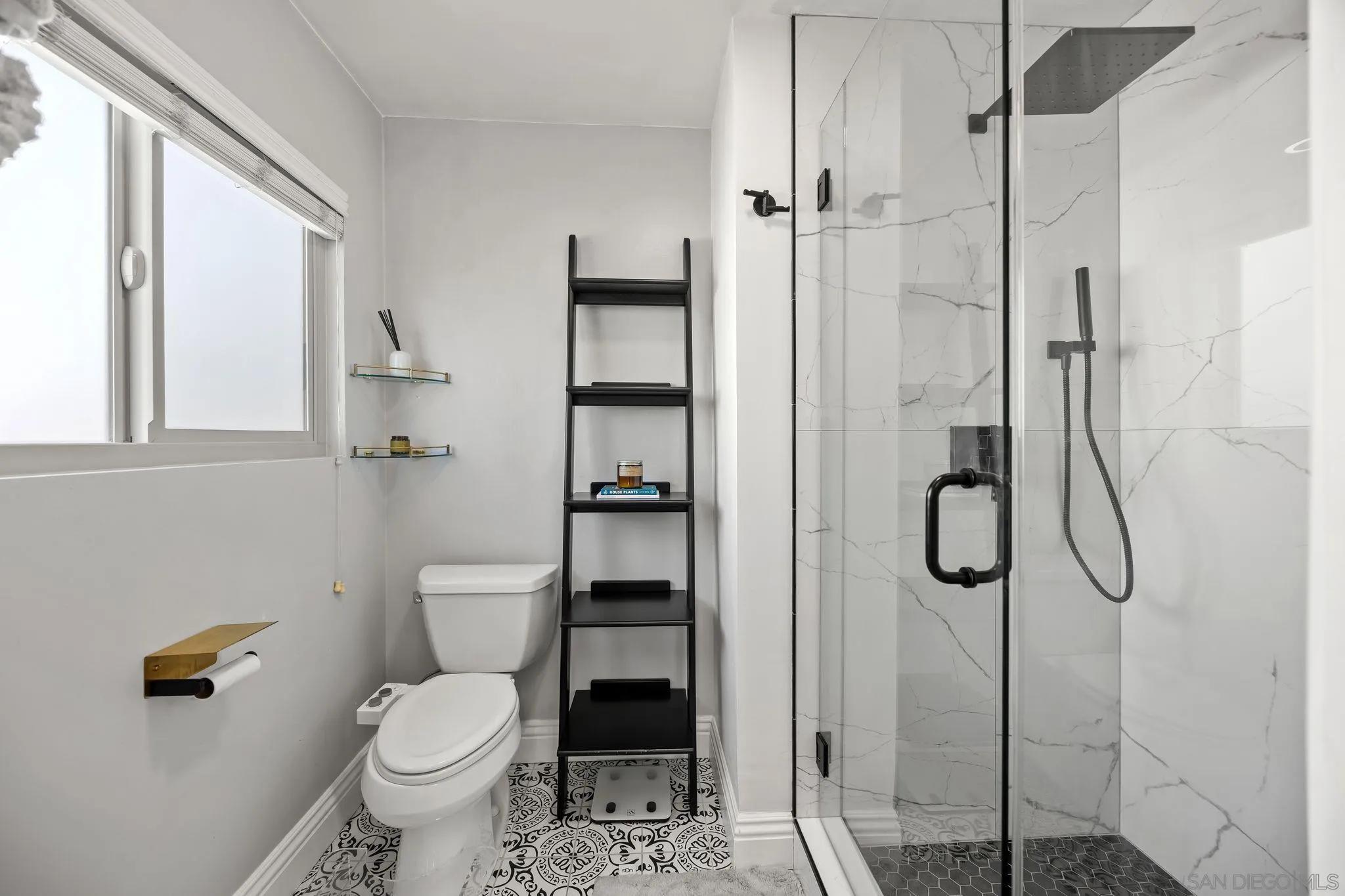 https://cdn.realtyfeed.com/cdn/127/260014006/d954345d85ec704d0eeba2ad55eea6dc.webp