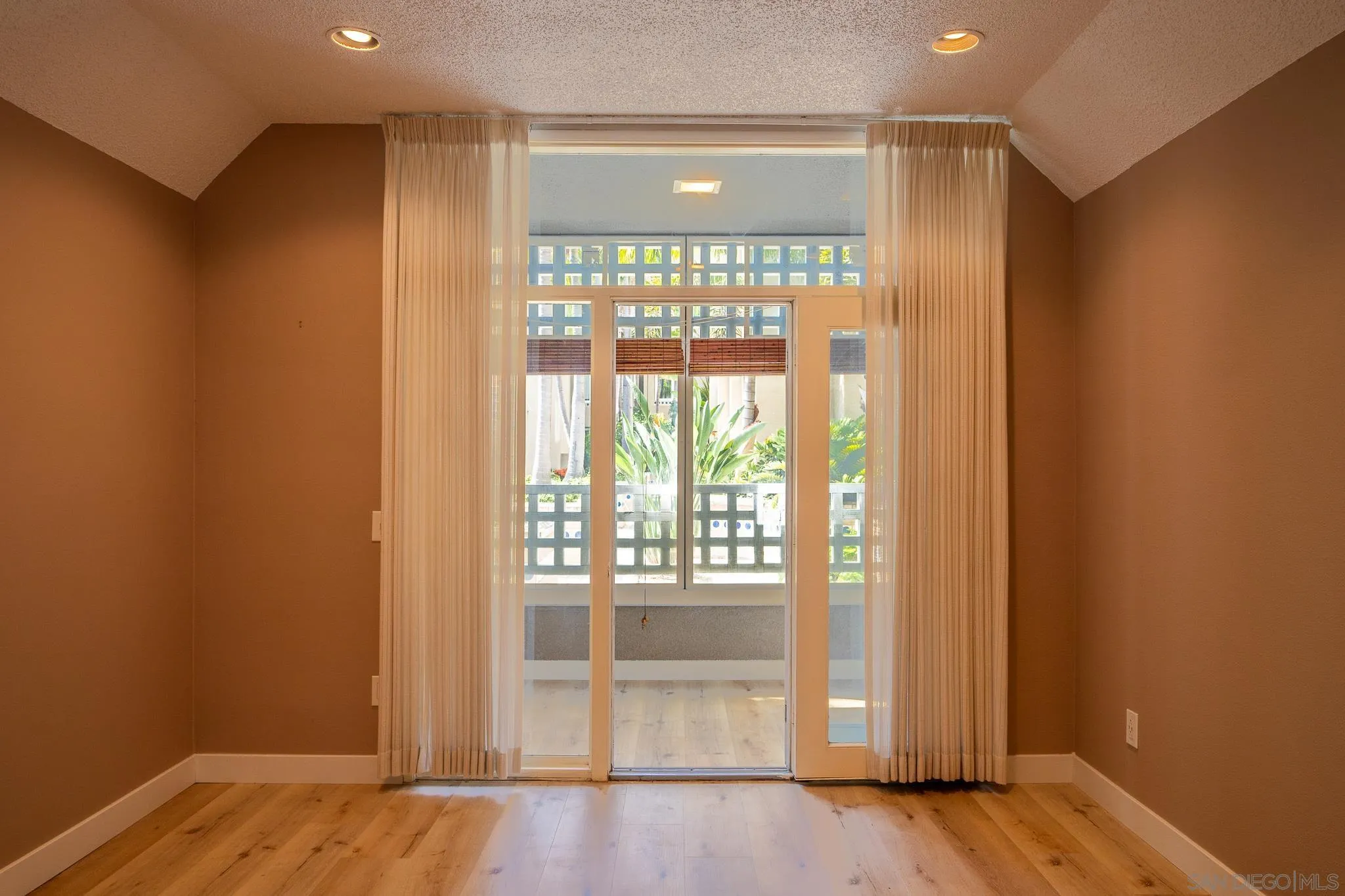 Photo #11: 260014007 Listing: Photo #11