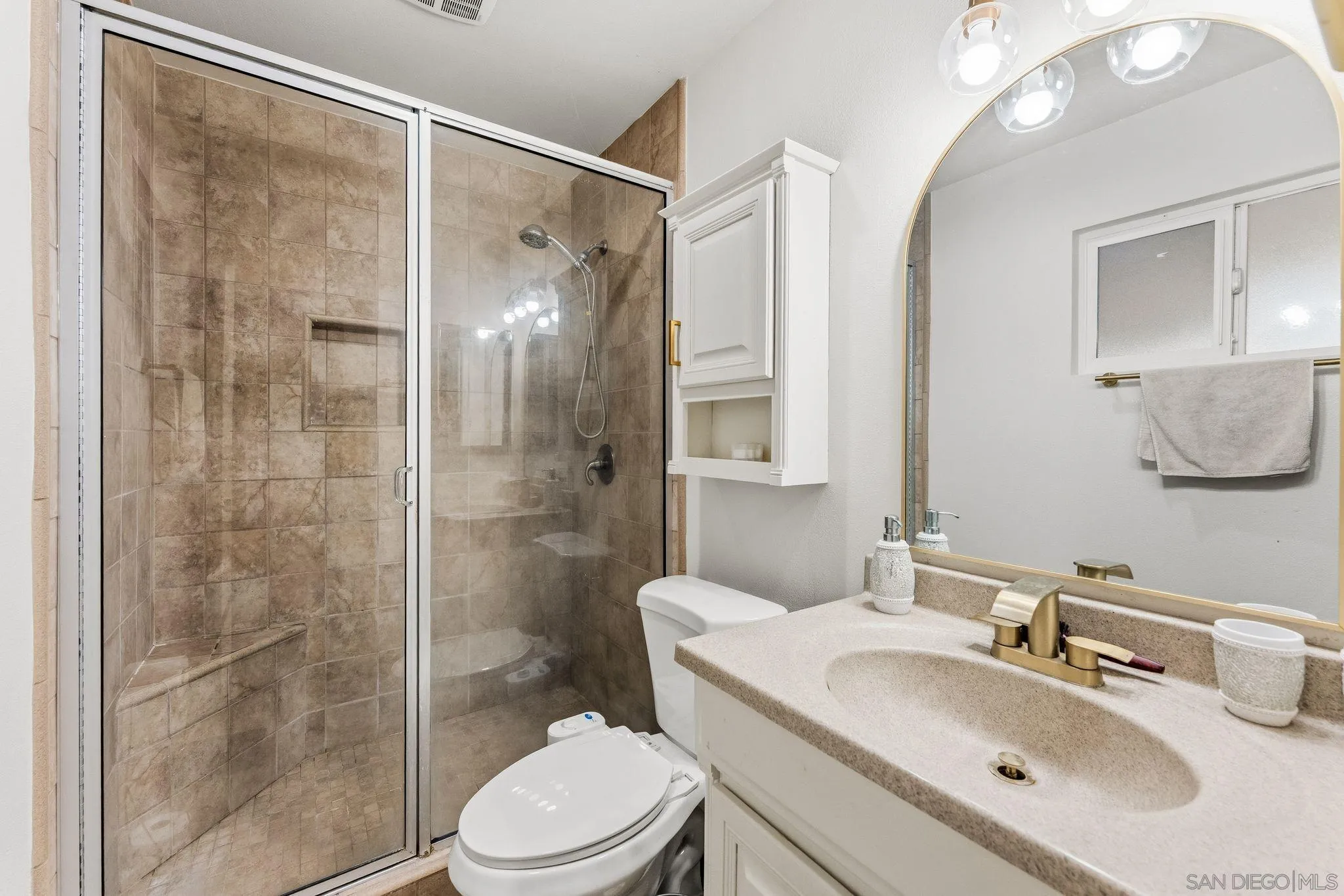 https://cdn.realtyfeed.com/cdn/127/260014011/3e6ab1fe359629ff0473c9a50b0ed452.webp