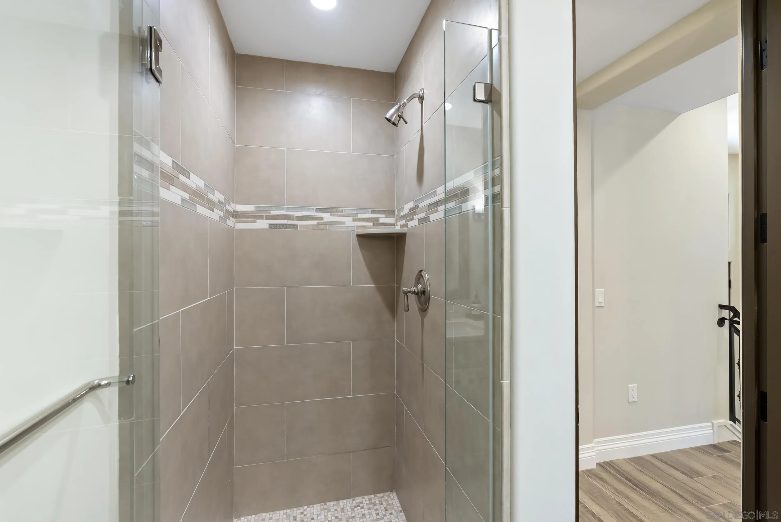 Photo #23: 260014012 Listing: Photo #23