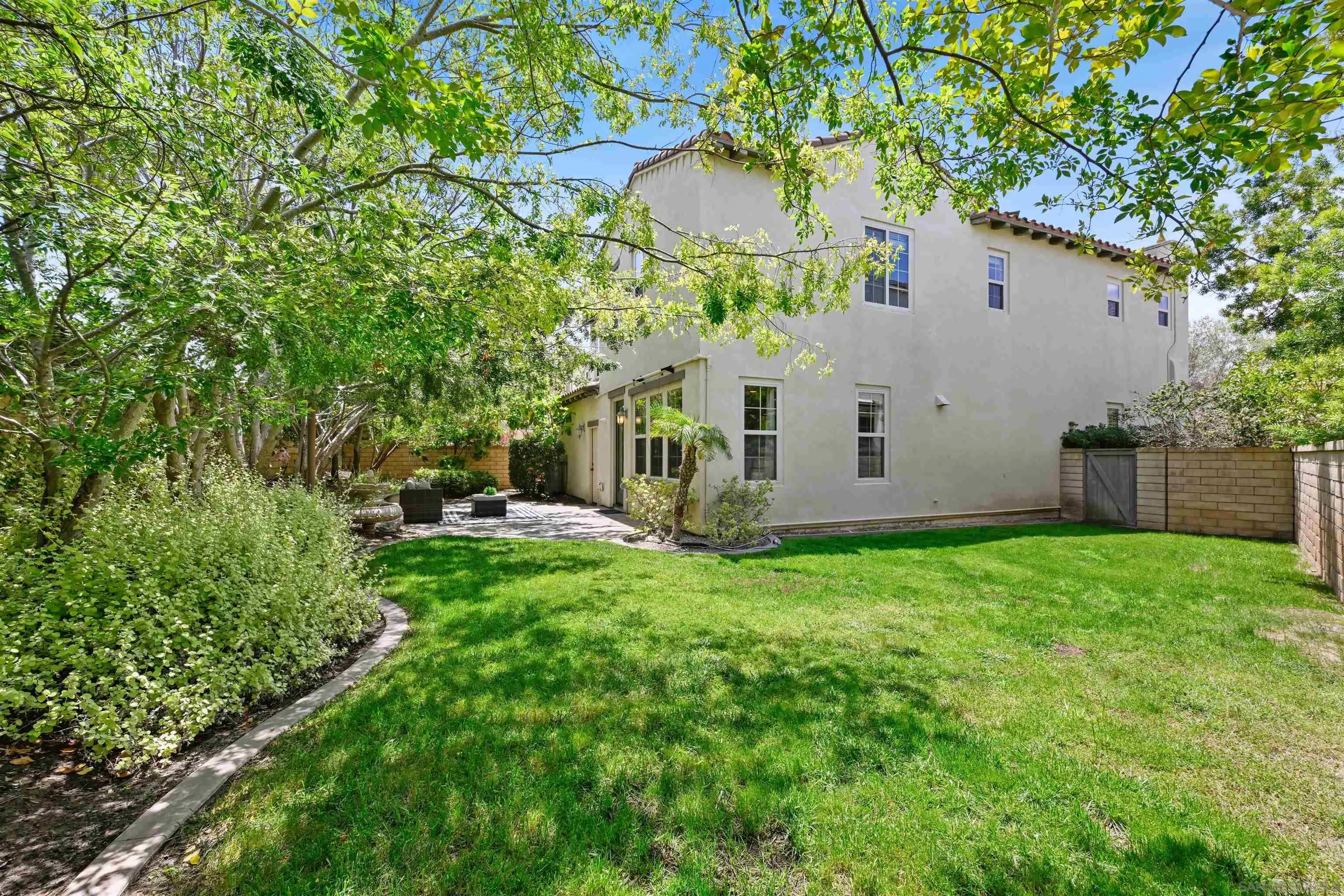 https://cdn.realtyfeed.com/cdn/127/260014013/25e0e5e85719579928dffcb1e5198656.webp