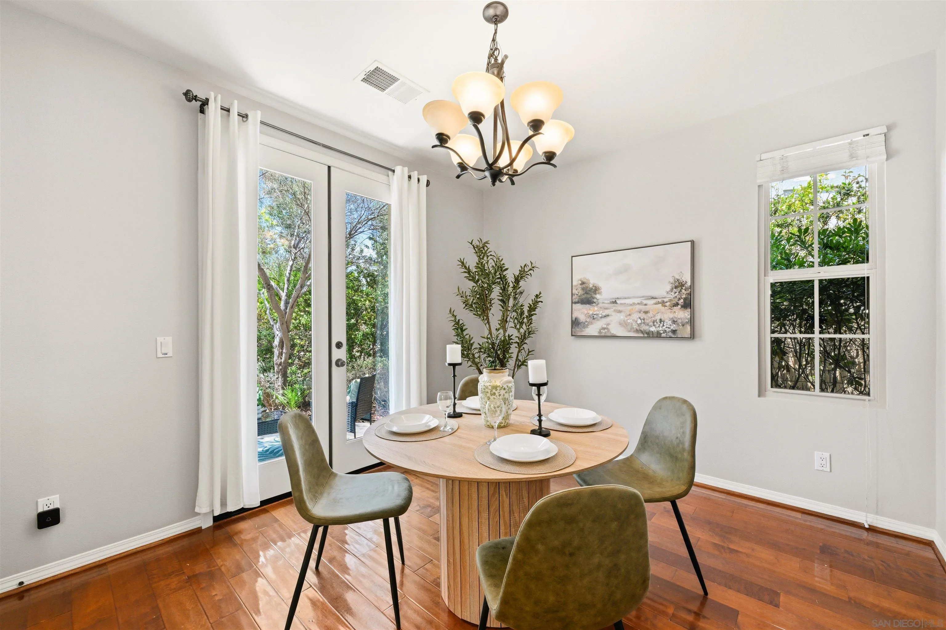 https://cdn.realtyfeed.com/cdn/127/260014013/583239253bc2c34363dae6c27facb6ed.webp
