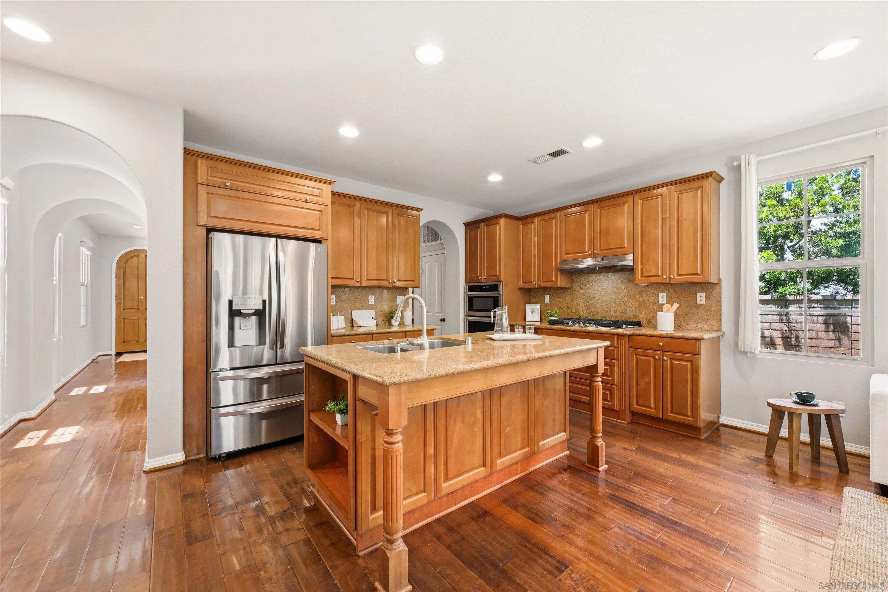https://cdn.realtyfeed.com/cdn/127/260014013/64264de0bb86cd6ad41f3e77832d3f04.webp