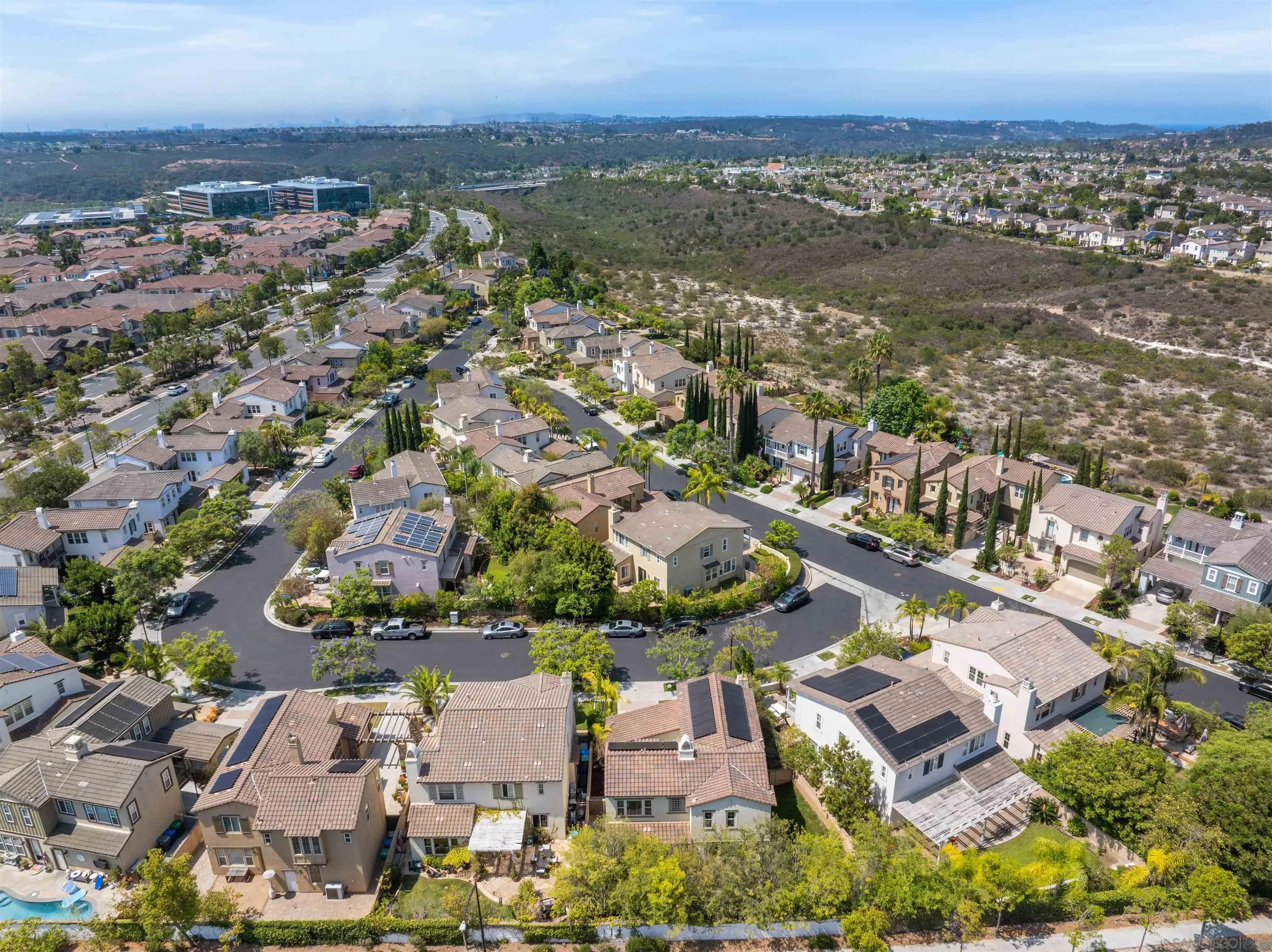 https://cdn.realtyfeed.com/cdn/127/260014013/a5dbb6811099c676bedb19d6f0d3611d.webp
