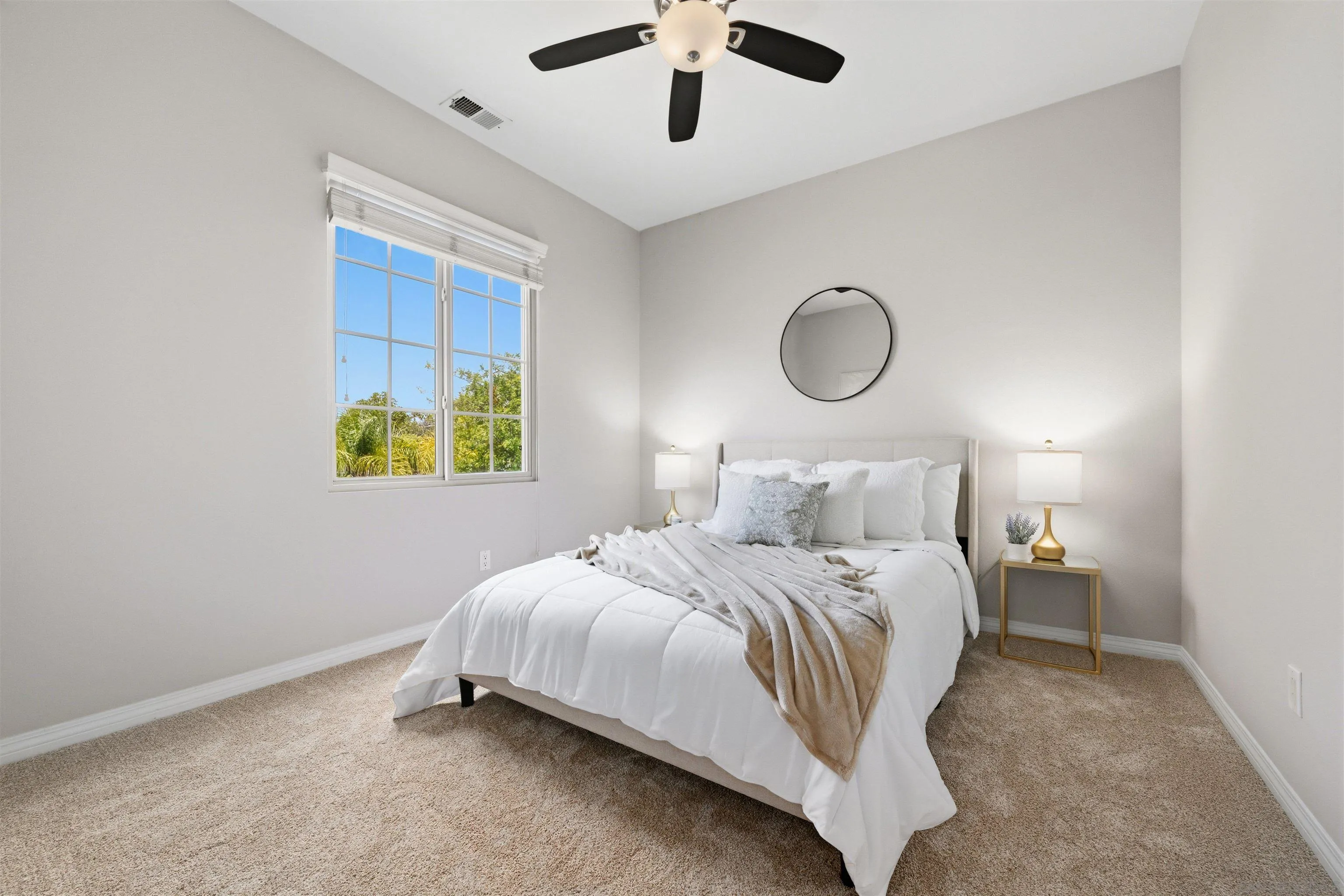 https://cdn.realtyfeed.com/cdn/127/260014013/abd301510d2486de2ca737617d587e0e.webp