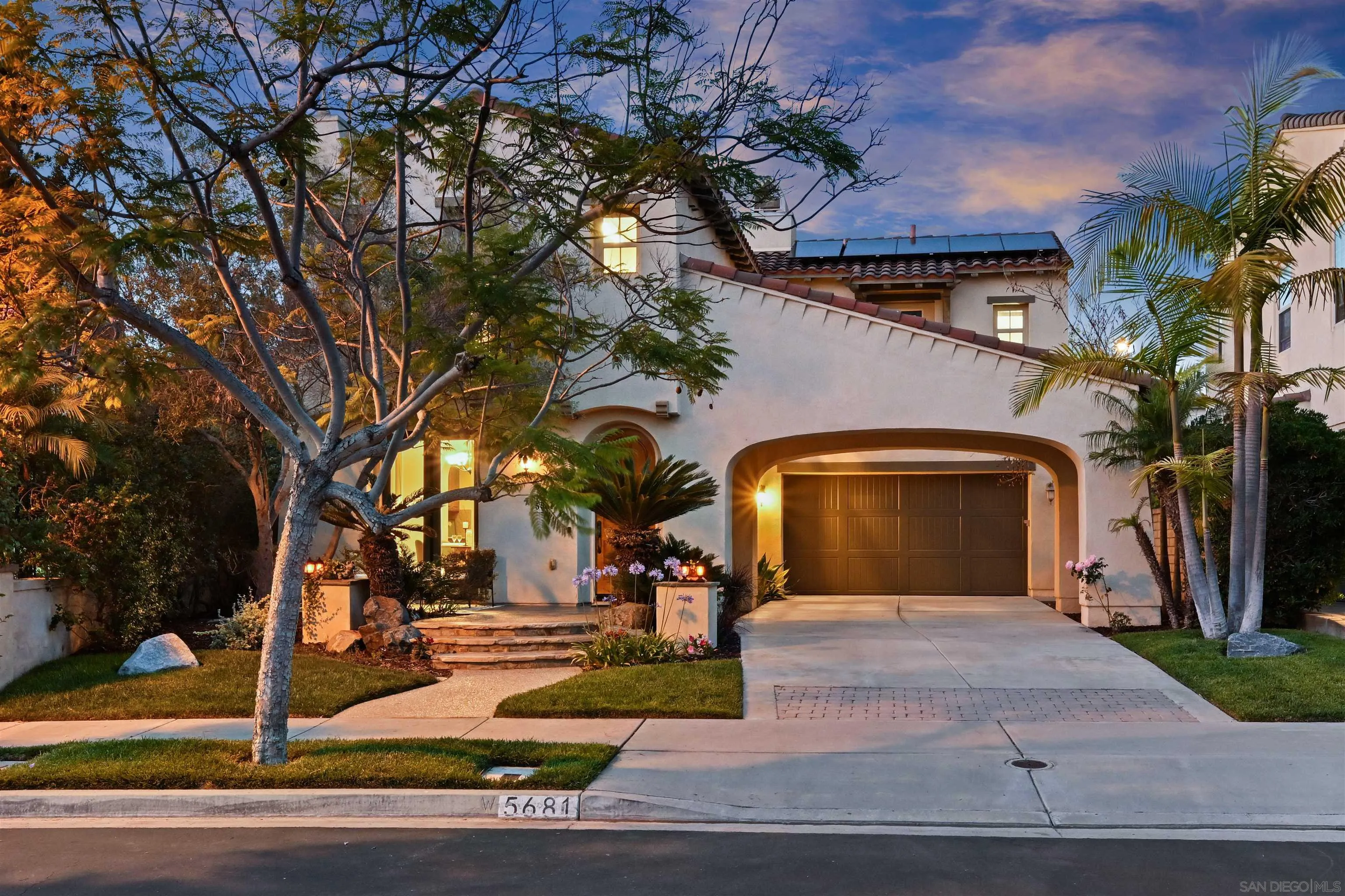 https://cdn.realtyfeed.com/cdn/127/260014013/eec5c69dfda6cde8366cd93d8486f512.webp