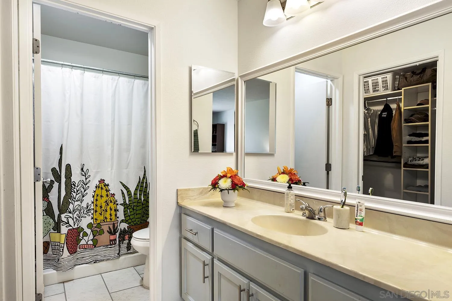 https://cdn.realtyfeed.com/cdn/127/260014015/99fb6350f254c2c1ea752b578ea32248.webp