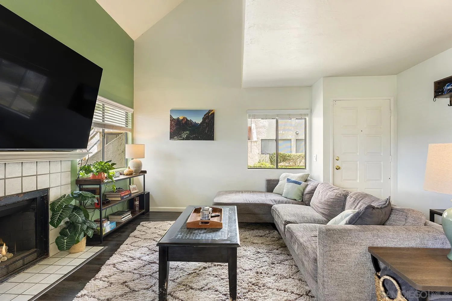 https://cdn.realtyfeed.com/cdn/127/260014015/a299620e18e358949c27b08e685573ca.webp