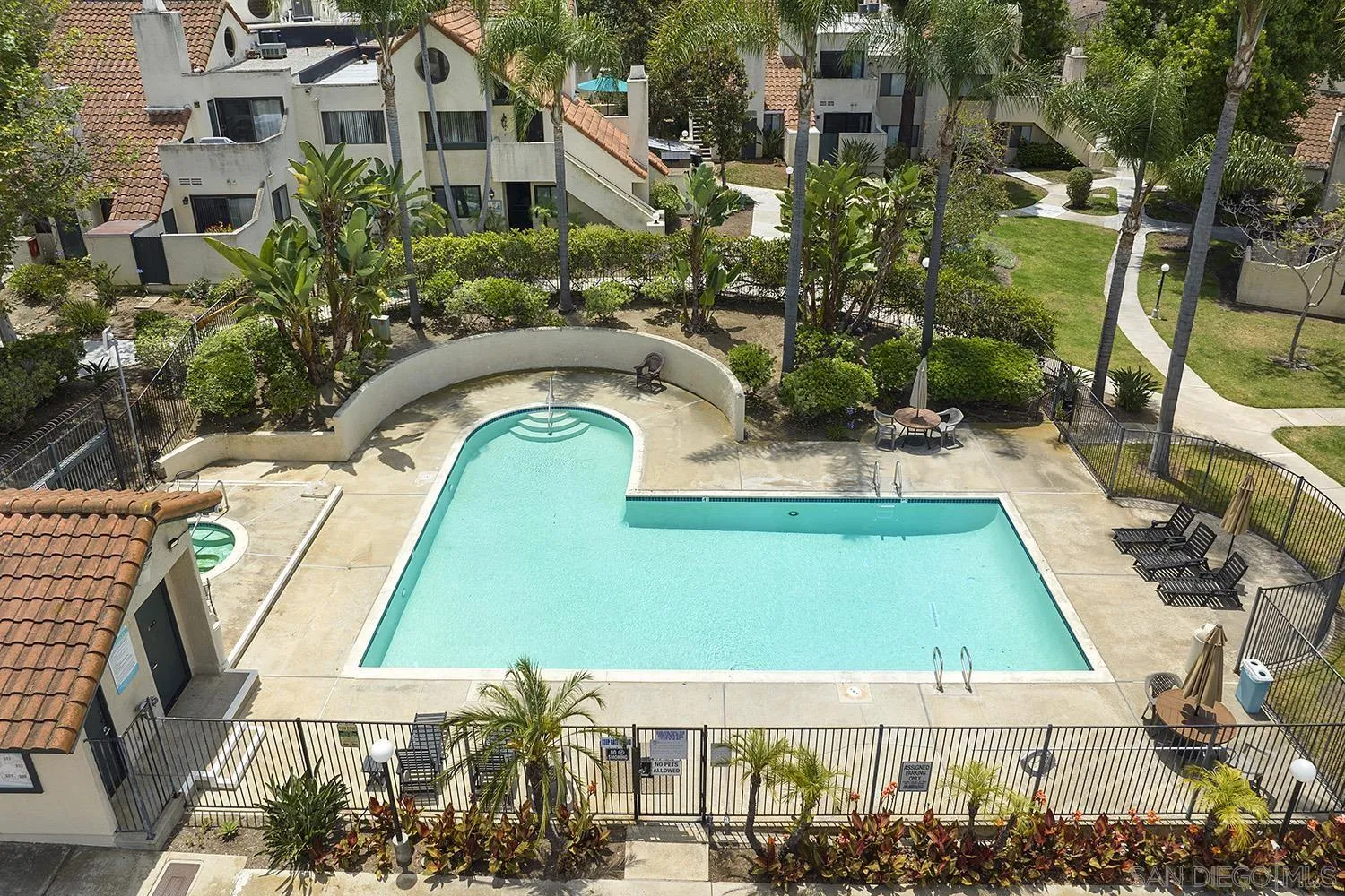 https://cdn.realtyfeed.com/cdn/127/260014015/d8ba3dcb39241891529e78ad24a63dce.webp