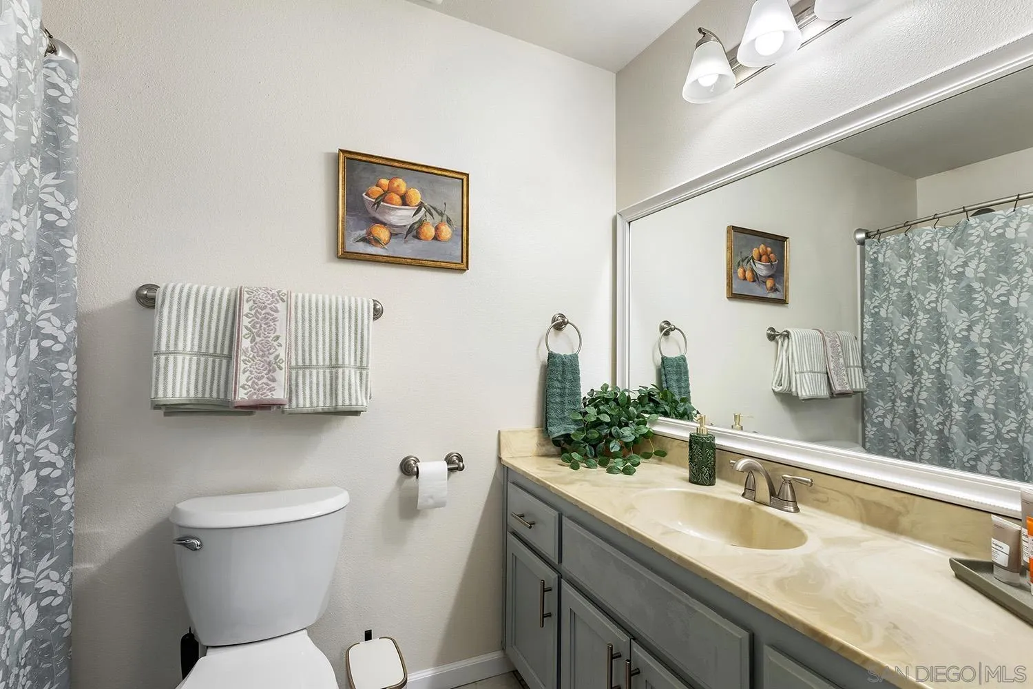 https://cdn.realtyfeed.com/cdn/127/260014015/ff78253b85169c8ce9a2592b1de8ad5f.webp