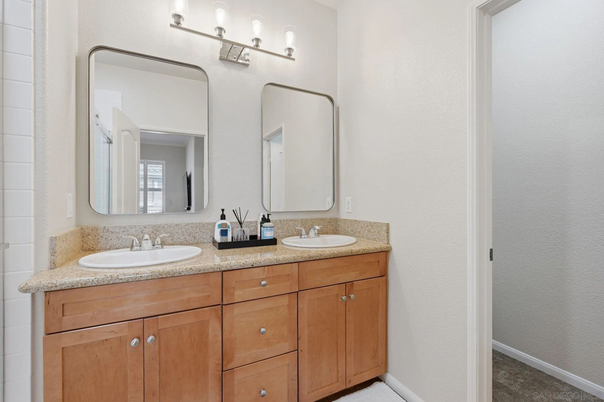 Photo #23: 260014022 Listing: Photo #23