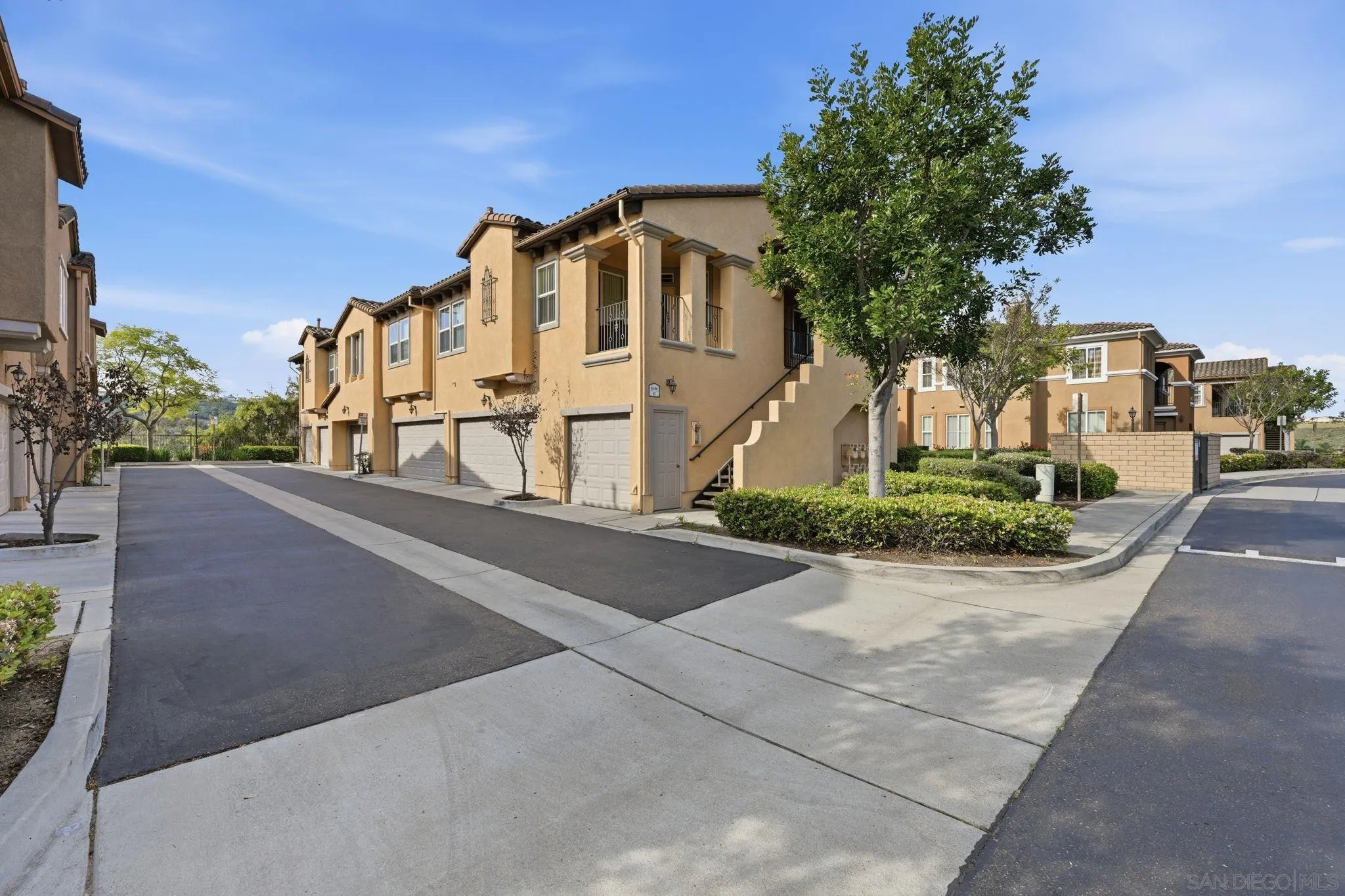Photo #2: 260014022 Listing: Photo #2