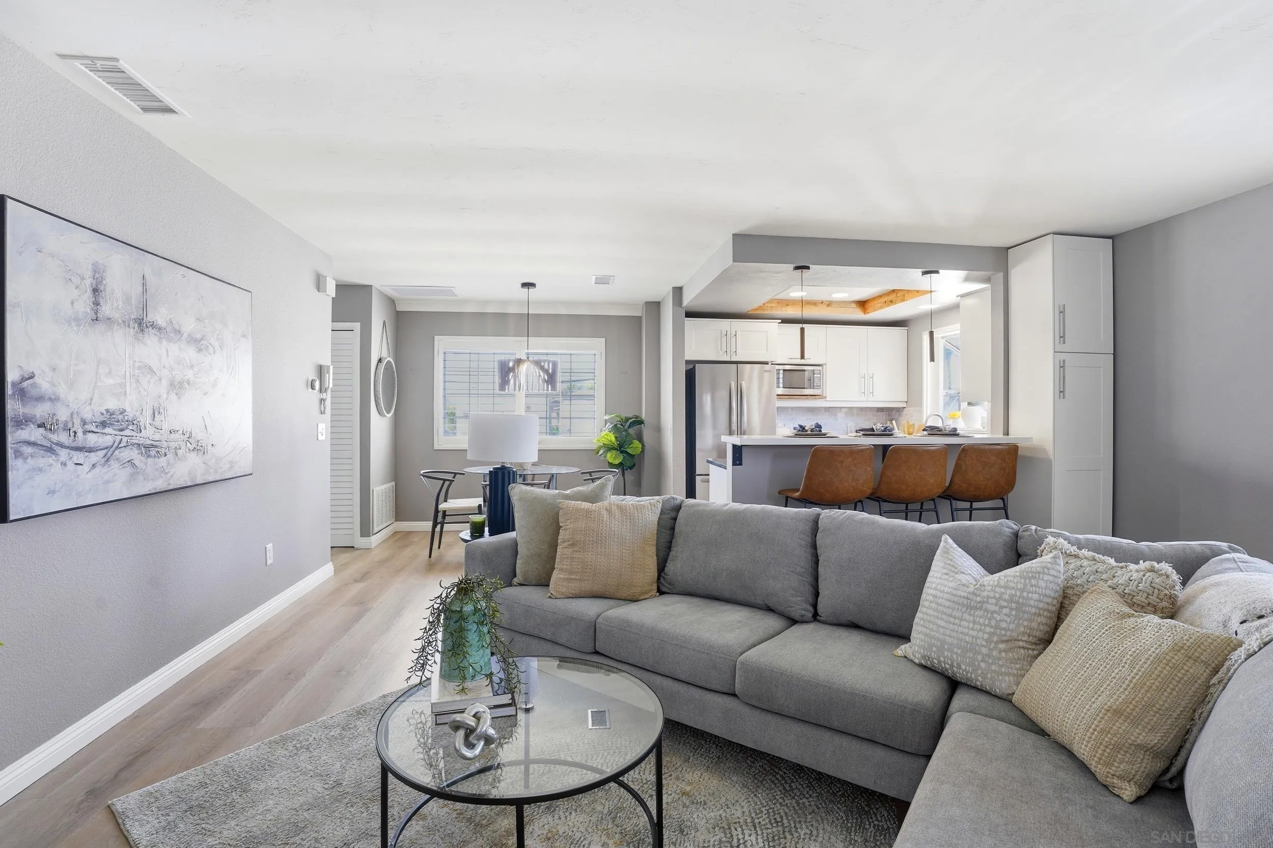 https://cdn.realtyfeed.com/cdn/127/260014024/2692e66d8804d1864e9986d47716c241.webp