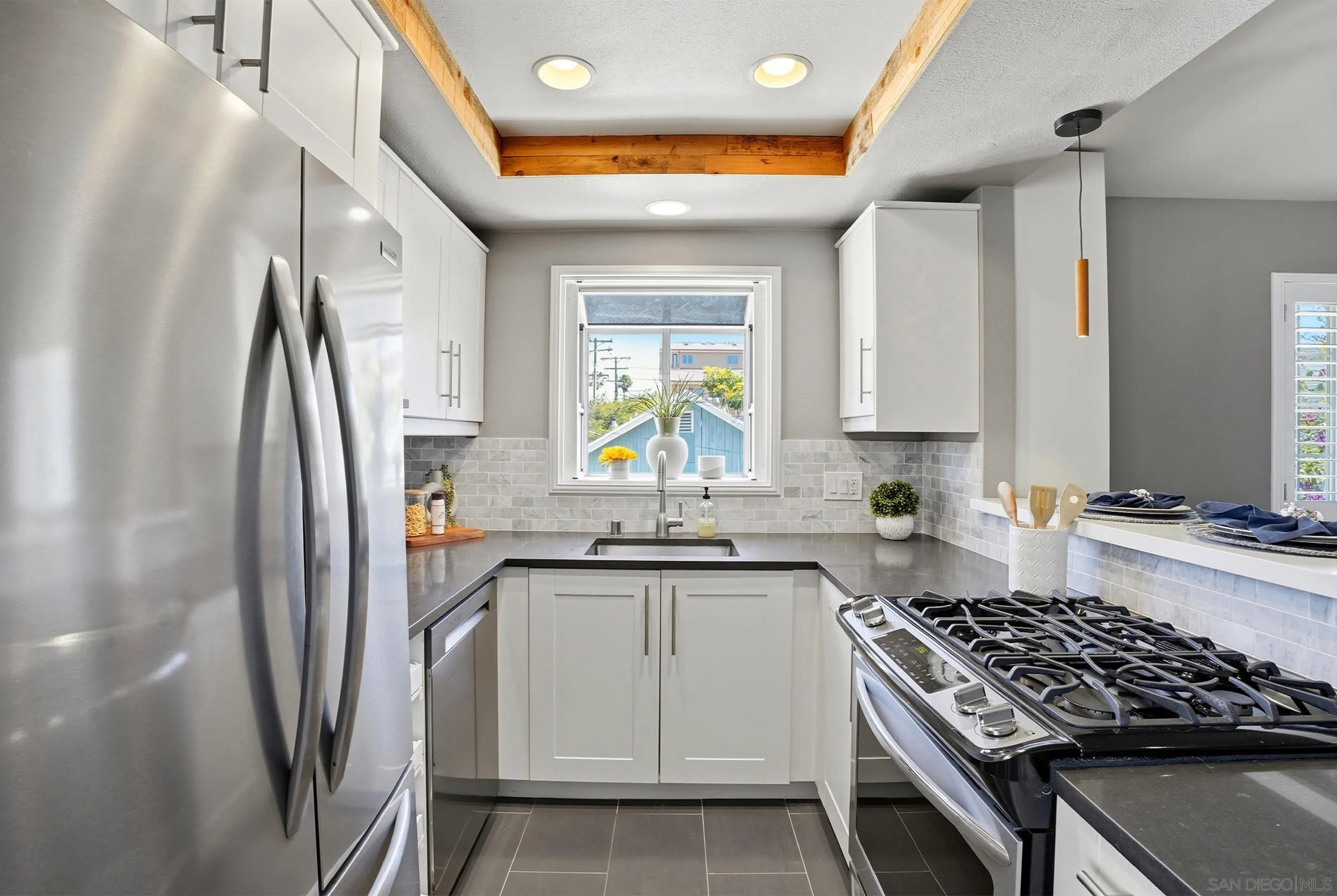 https://cdn.realtyfeed.com/cdn/127/260014024/9c0b69c201116a8f2cd2e55af80b6a0d.webp
