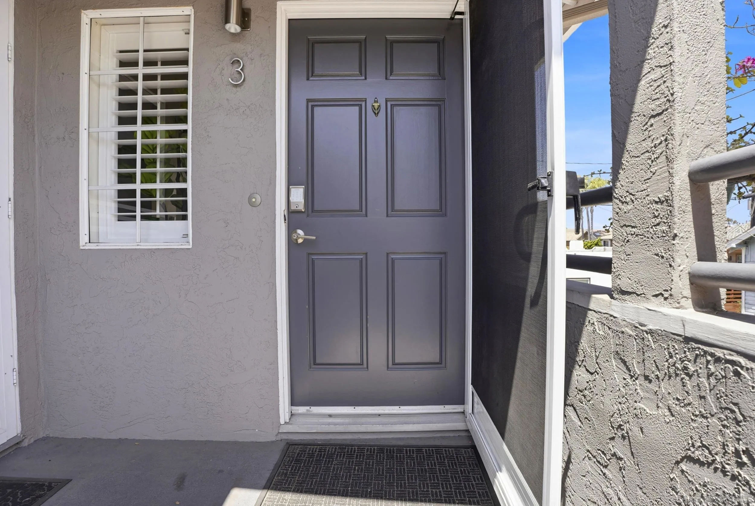 https://cdn.realtyfeed.com/cdn/127/260014024/a4ec899430feecd8068ebcb94ff2eb03.webp