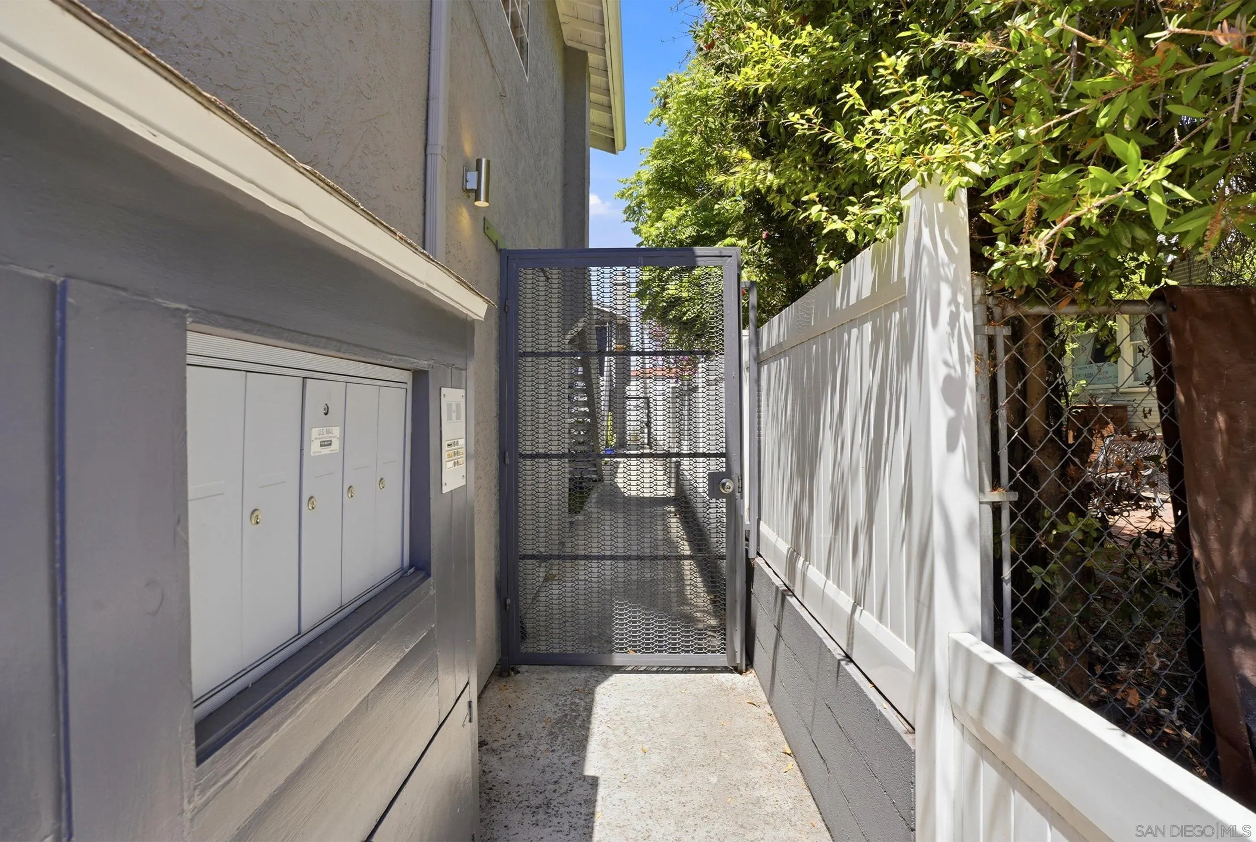 https://cdn.realtyfeed.com/cdn/127/260014024/a737114bcfb69f846f268f4fdb161332.webp