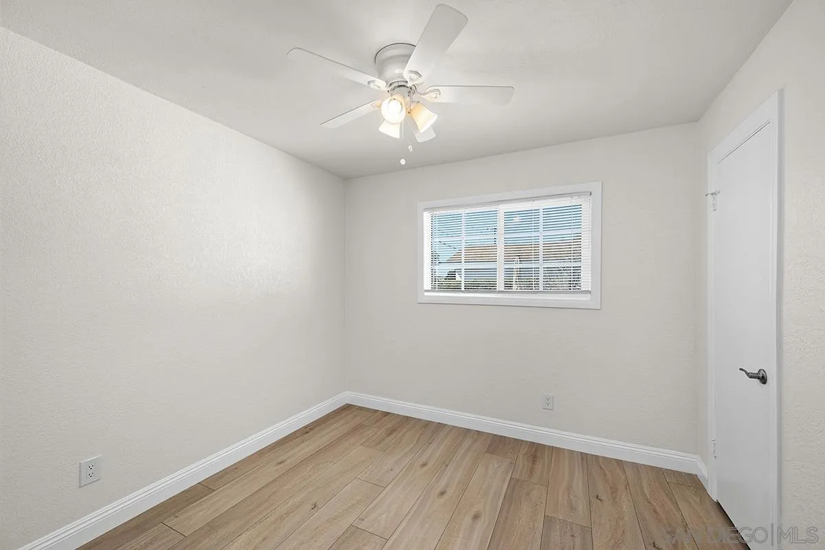 https://cdn.realtyfeed.com/cdn/127/260014025/c9d4e4372f0321d6494ab824a958ab17.webp
