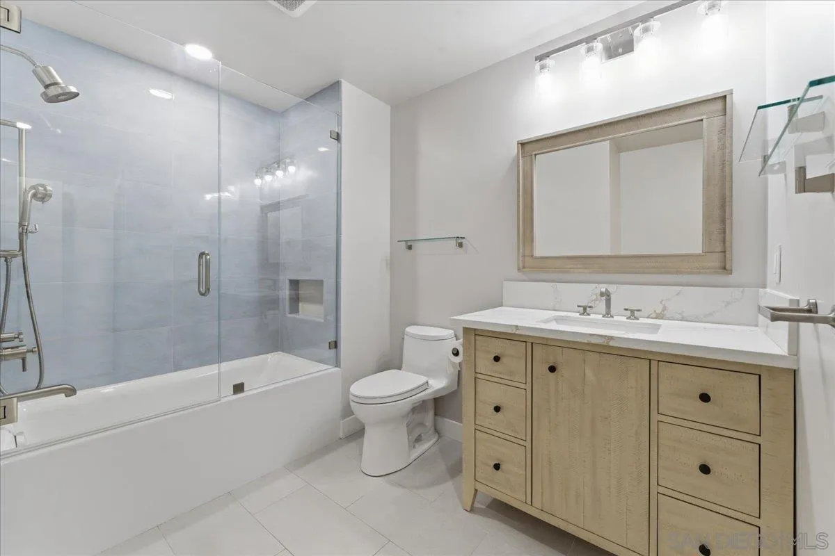 Photo #21: 260014028 Listing: Photo #21