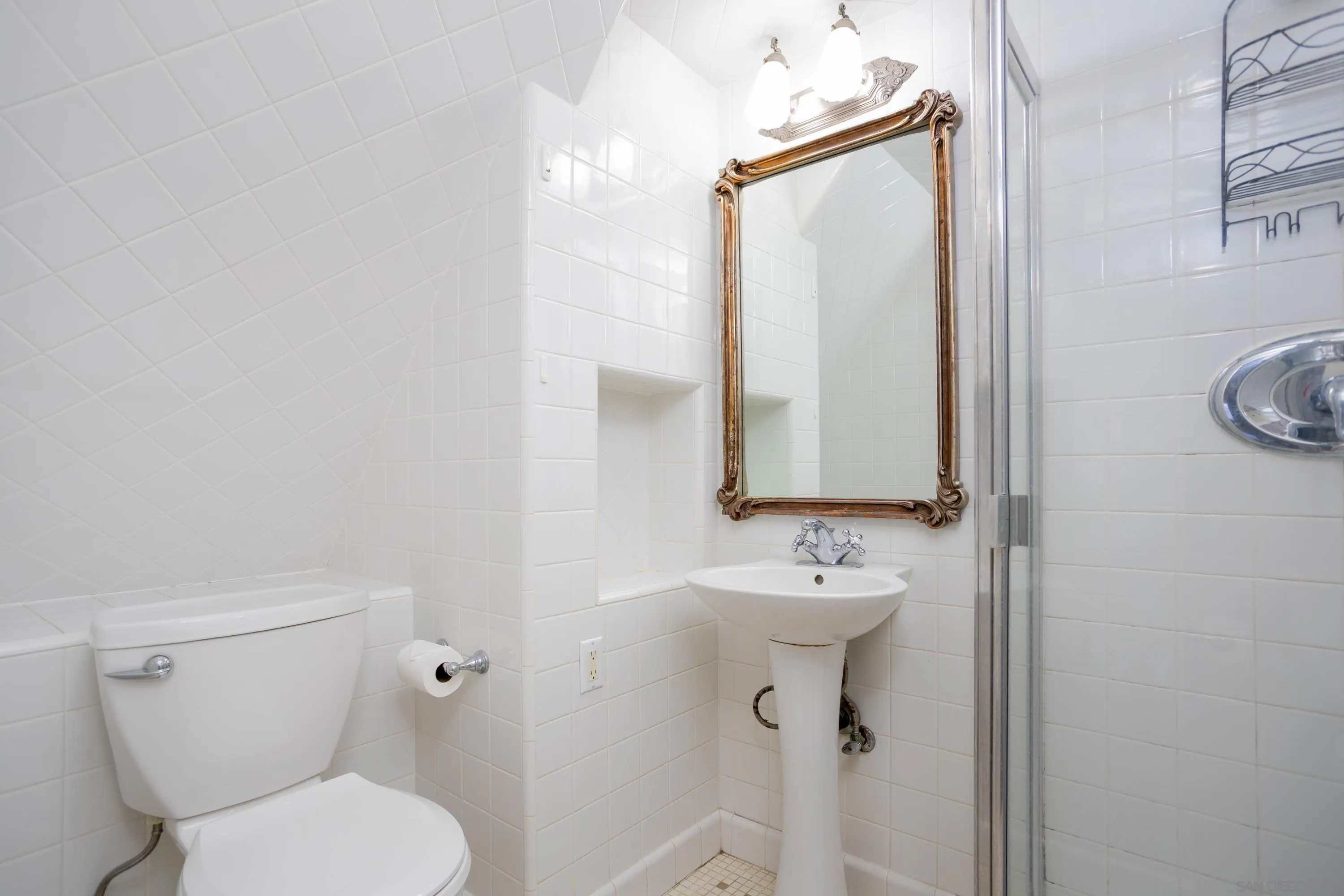 https://cdn.realtyfeed.com/cdn/127/260014030/83c6be3a0e47006a1a28a6a0688475ae.webp