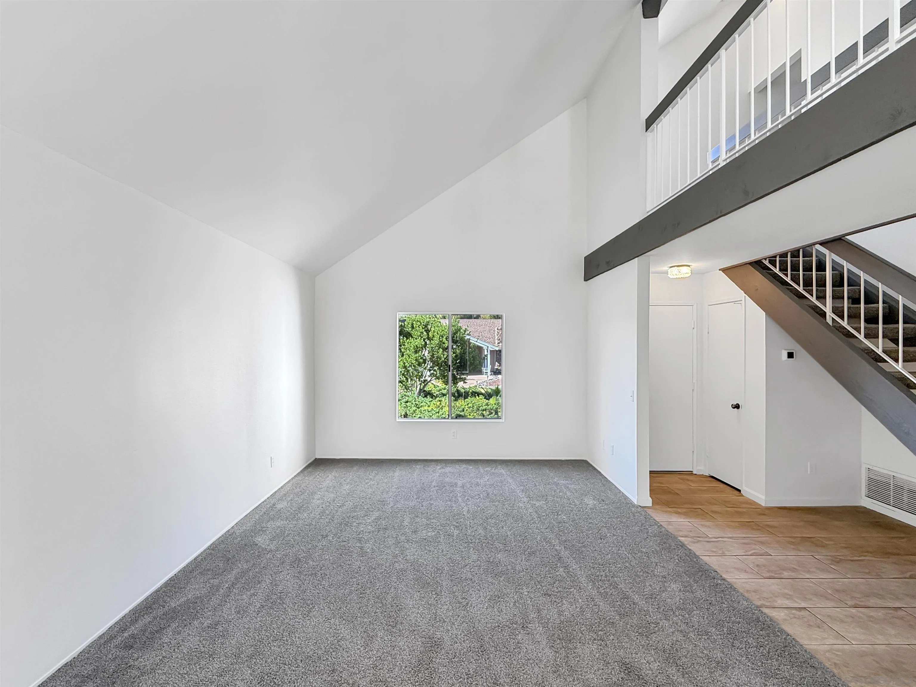 https://cdn.realtyfeed.com/cdn/127/260014031/2b0e41bec075e8e2c647a467e0810ace.webp
