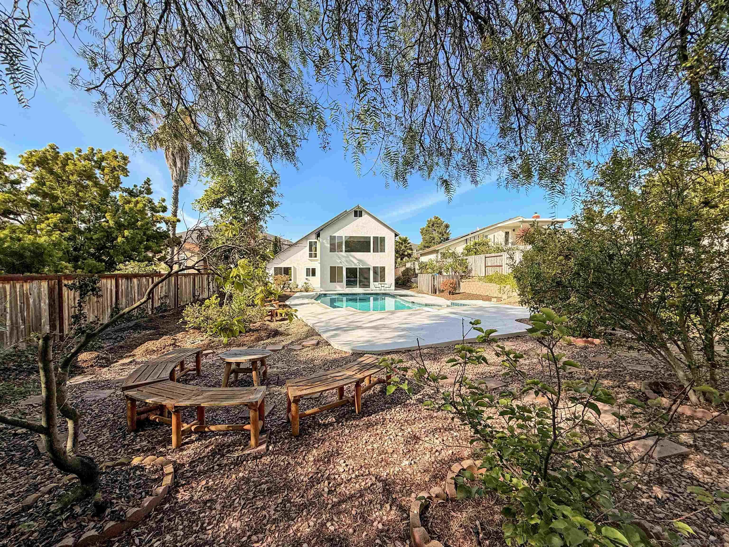 https://cdn.realtyfeed.com/cdn/127/260014031/427e527c977e099ee8bca5270a69cdc6.webp