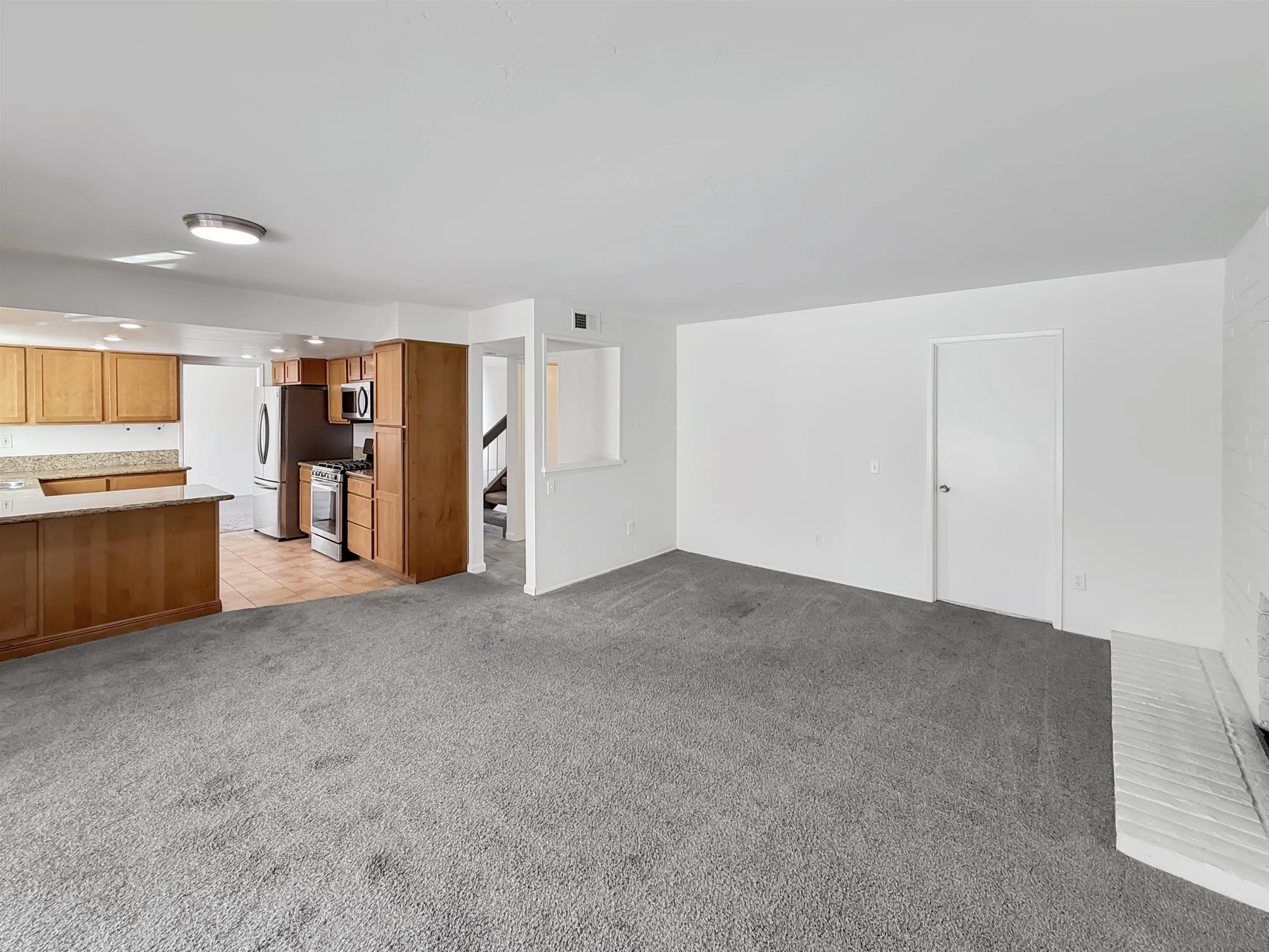 https://cdn.realtyfeed.com/cdn/127/260014031/8f59f807f382e22ecad2d1e9d3e50dd6.webp