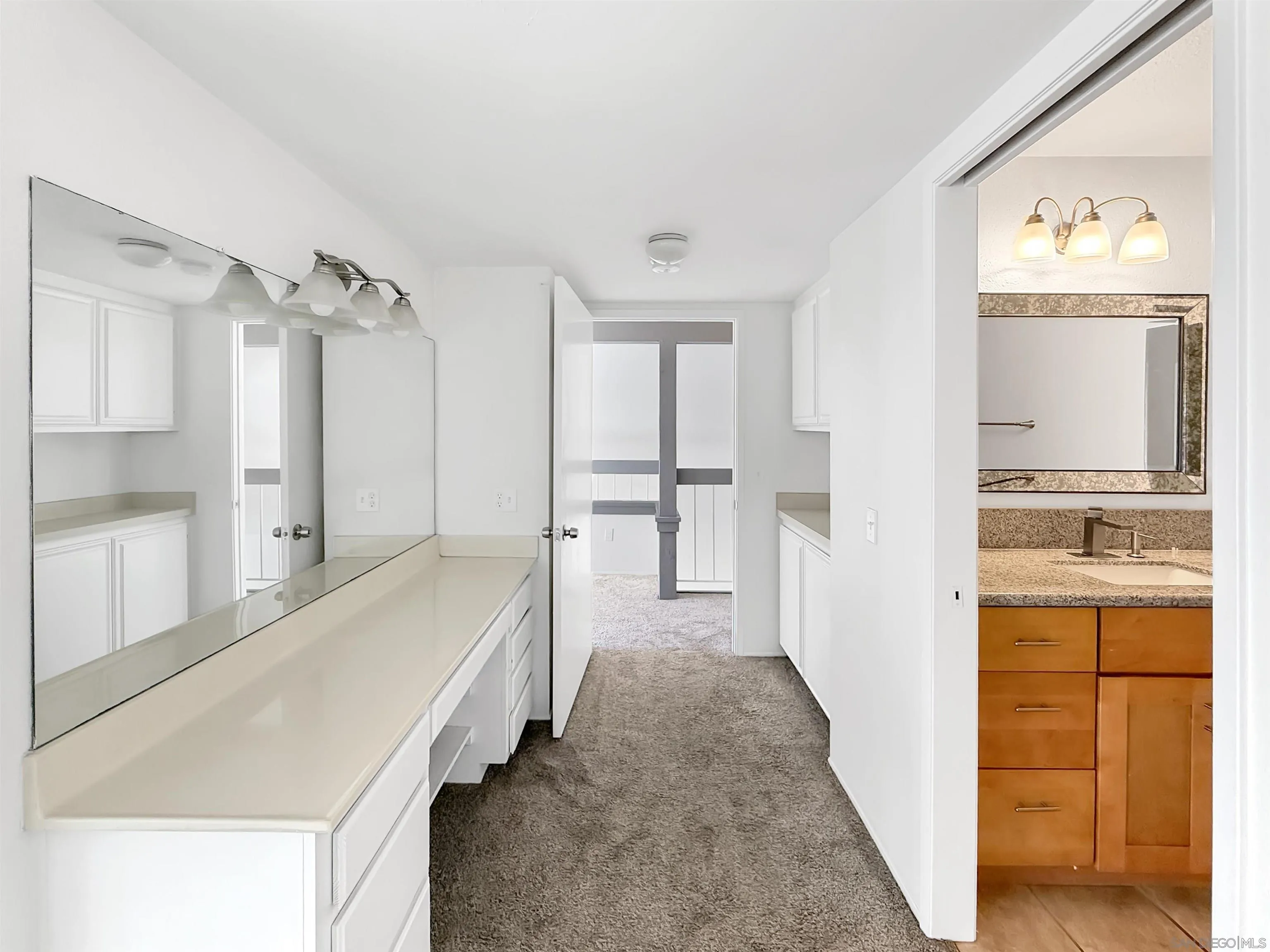 https://cdn.realtyfeed.com/cdn/127/260014031/aa166db0cd06538f33a50849d21362b8.webp